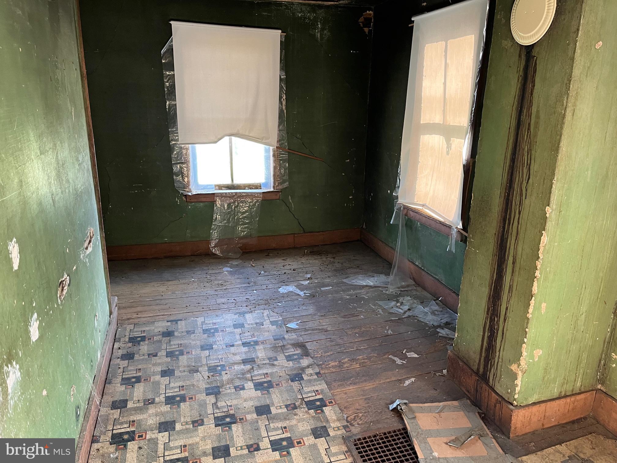 GLEN ROCK - Residential