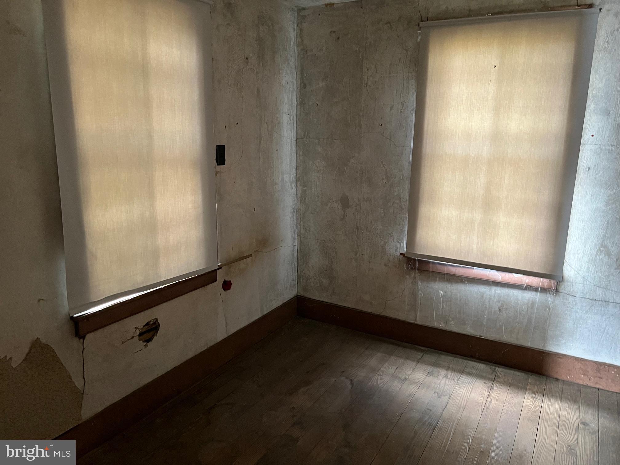 GLEN ROCK - Residential