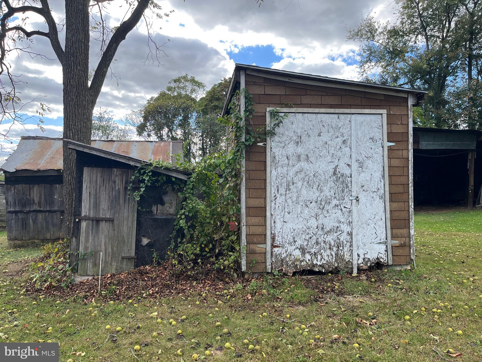 GLEN ROCK - Residential