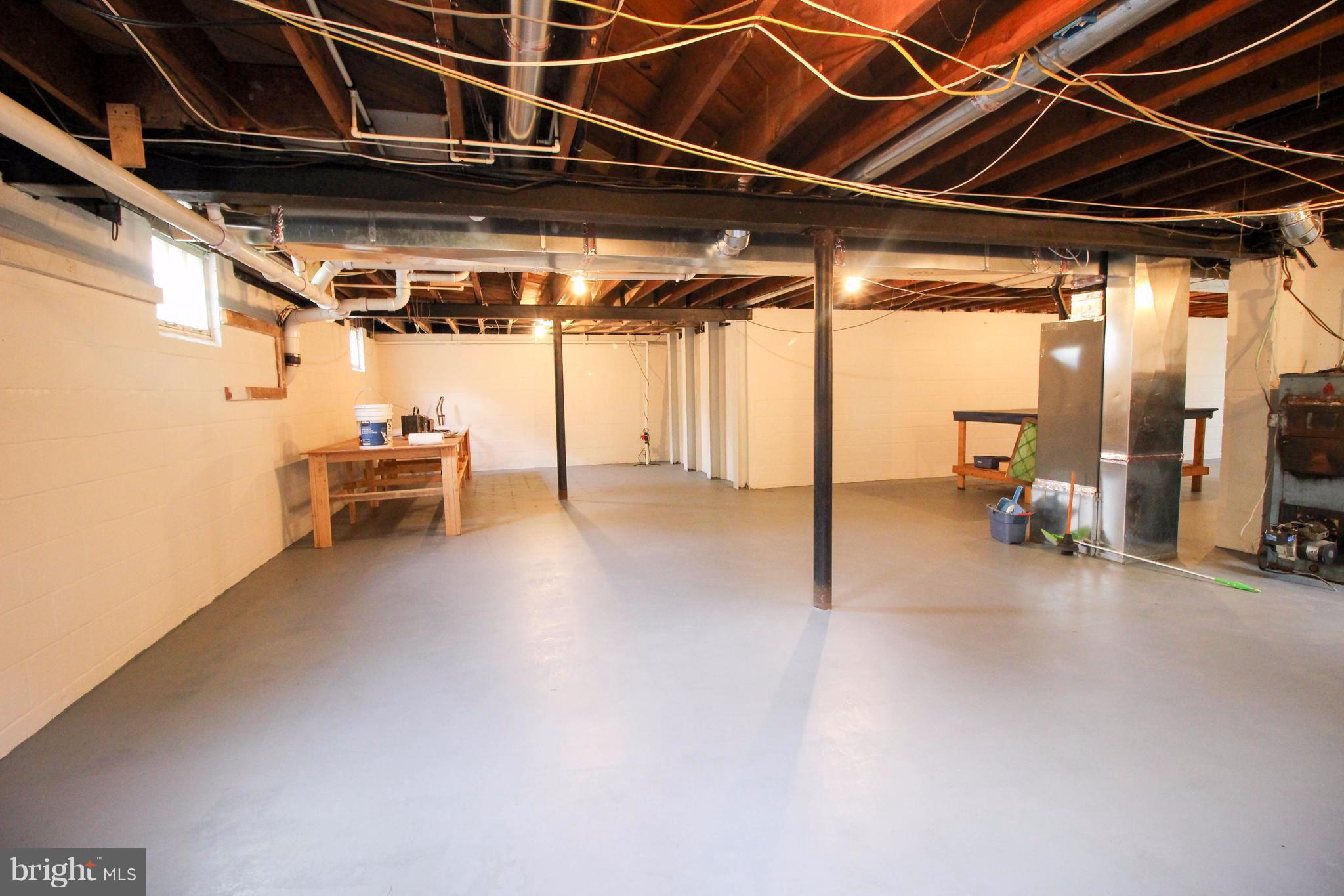 ESSEX - Commercial Sale