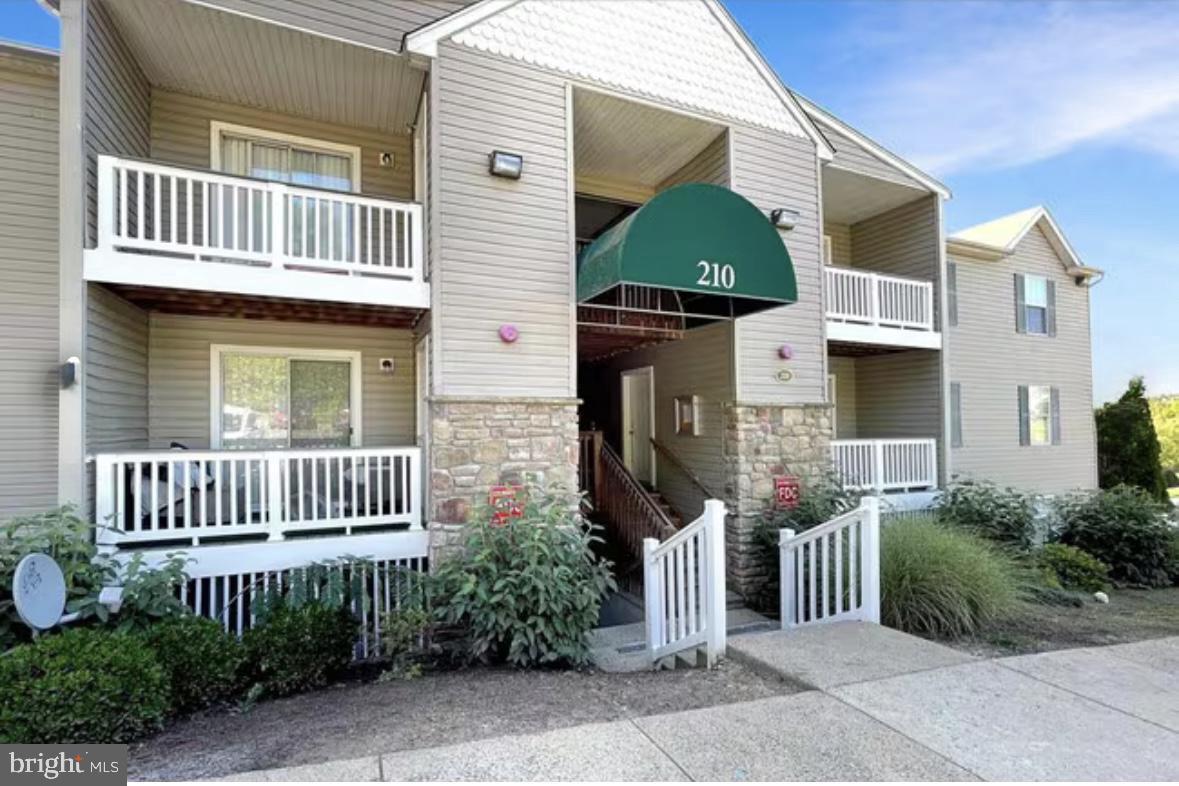 CARRIAGE POINTE AT AQUIA - Residential