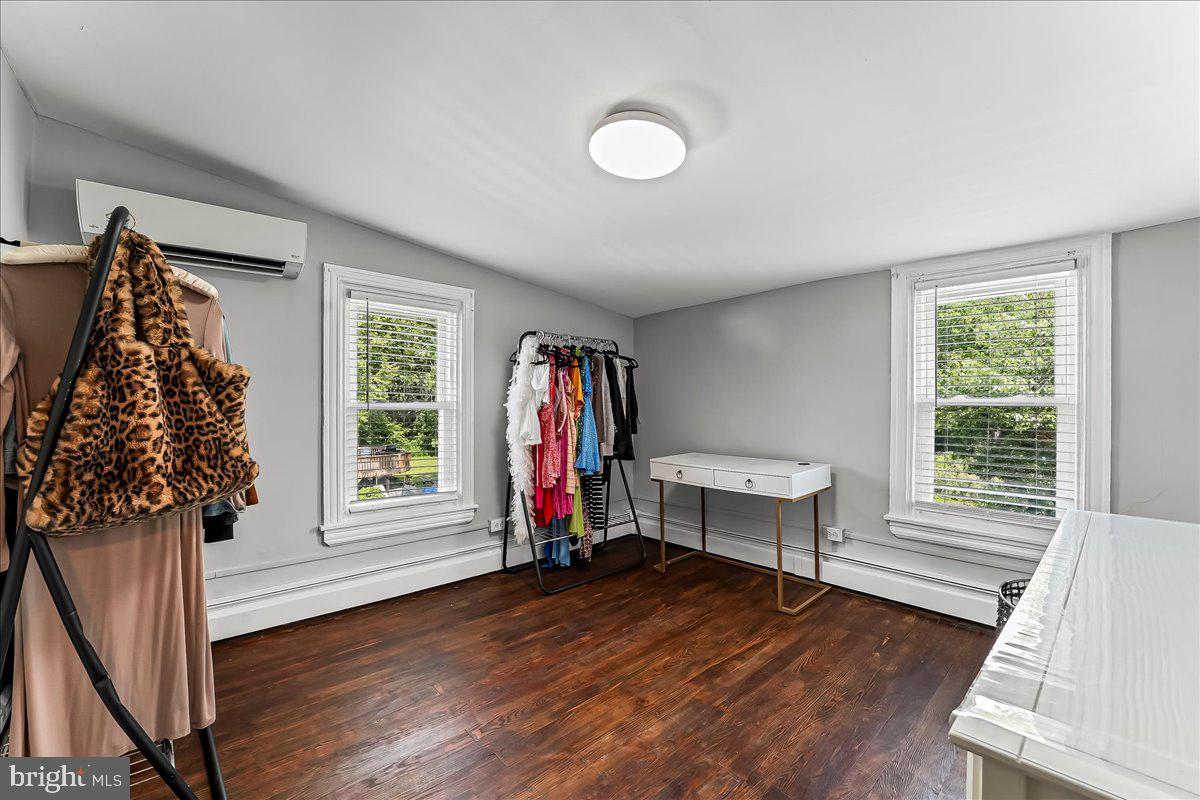 MAIN STREET VILLAG - Residential