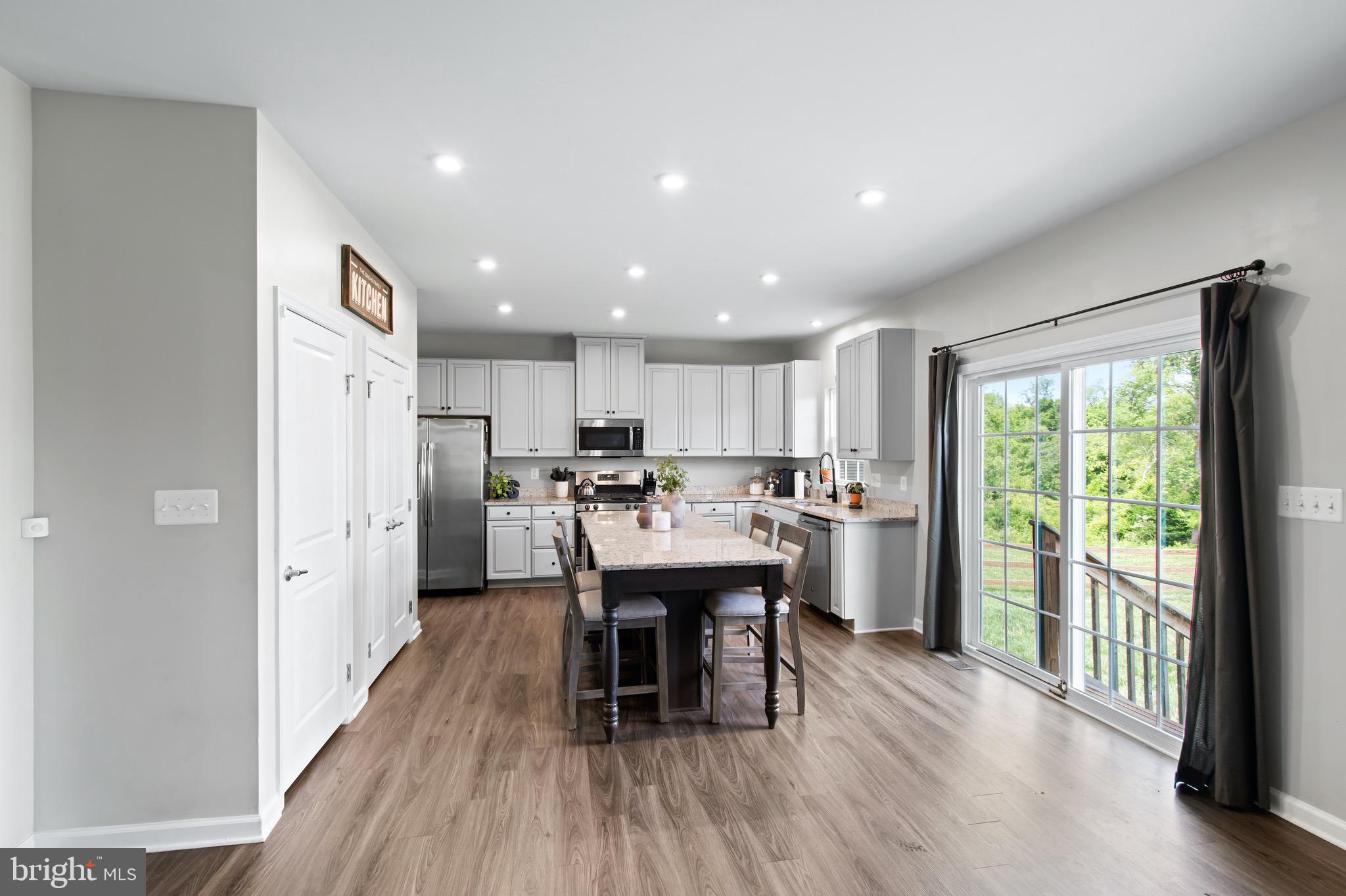 NORTH RIDGE ESTATES - Residential