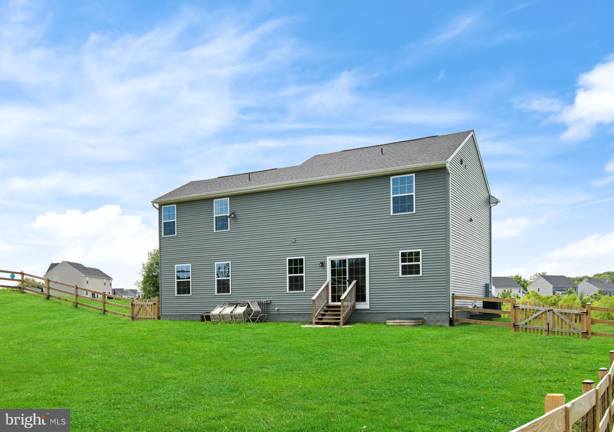 NORTH RIDGE ESTATES - Residential