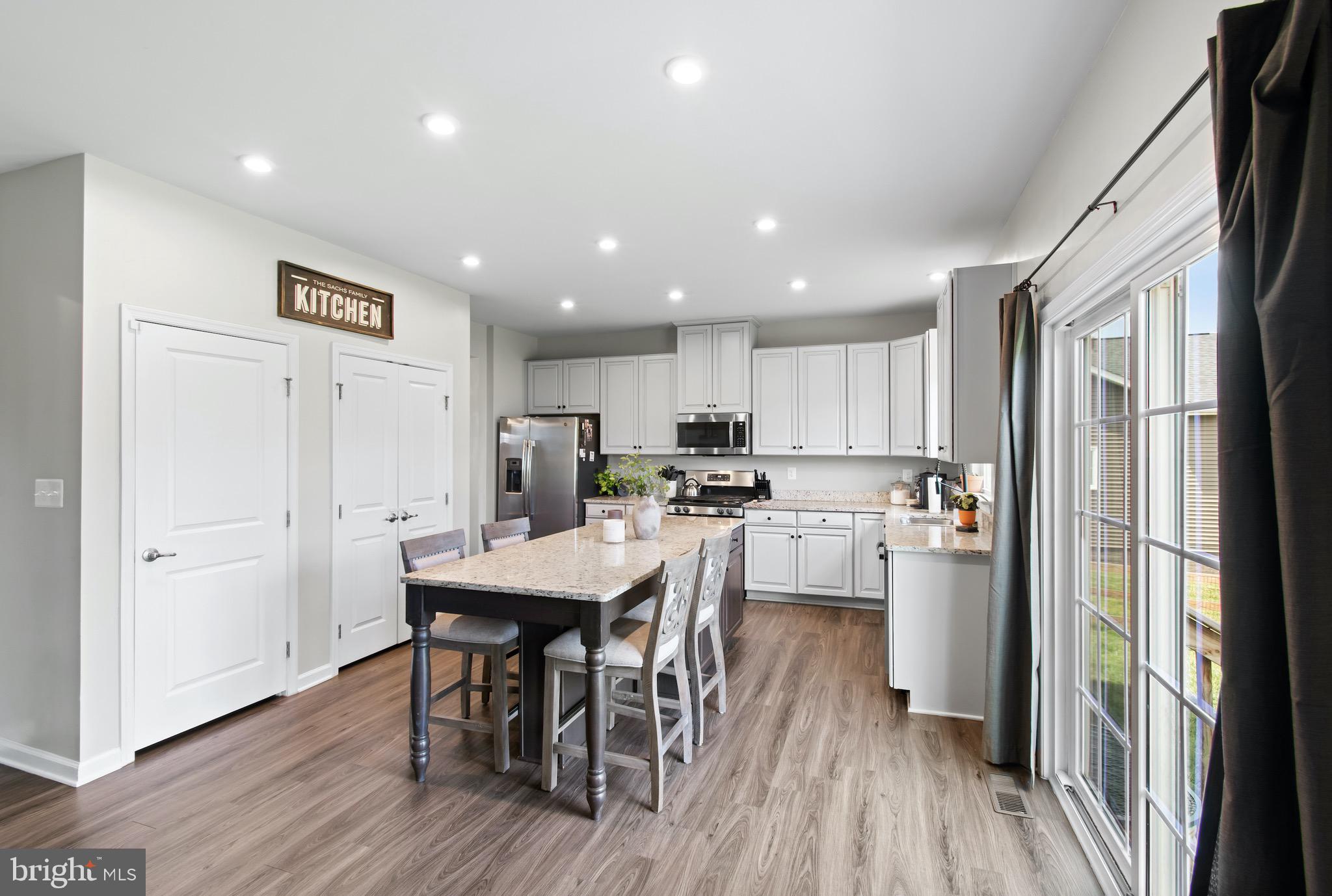 NORTH RIDGE ESTATES - Residential