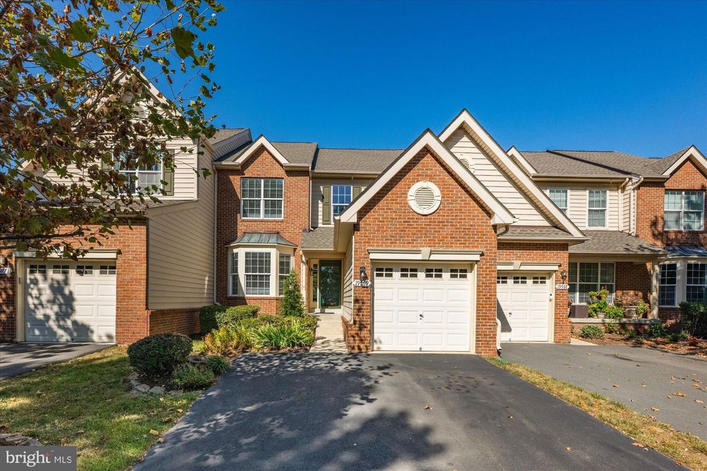Photo of 19769 Estancia Square, ASHBURN, VA 20147 (MLS # VALO2107018)