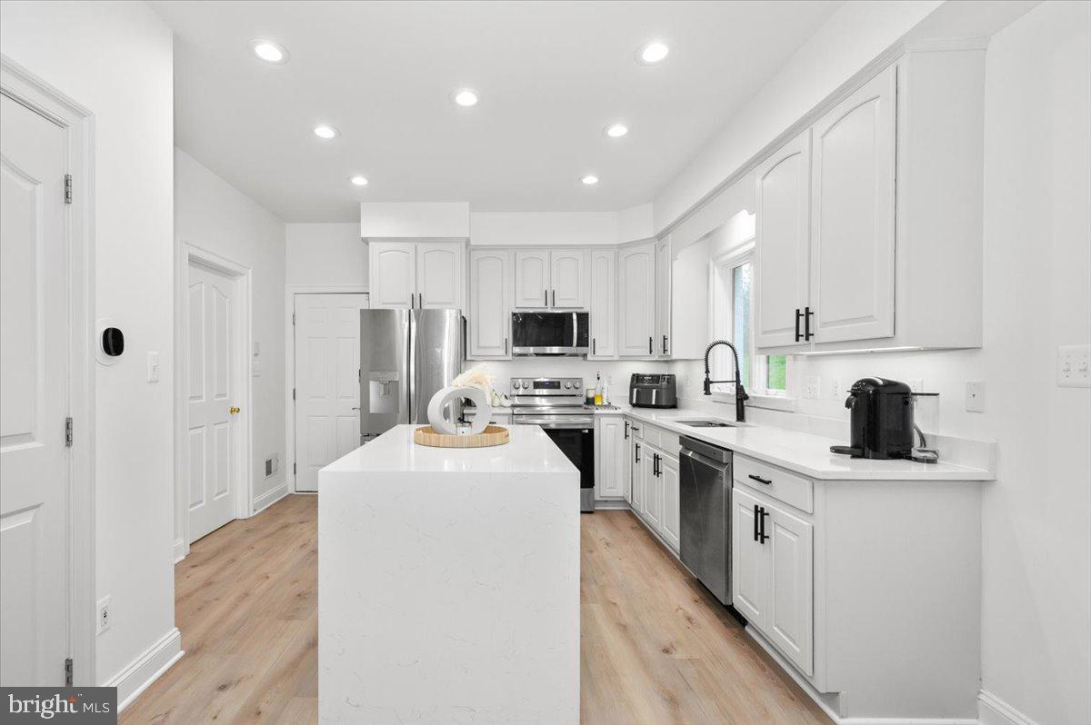 UPPER SENECA CREST - Residential Lease