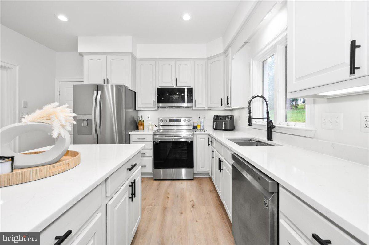 UPPER SENECA CREST - Residential Lease