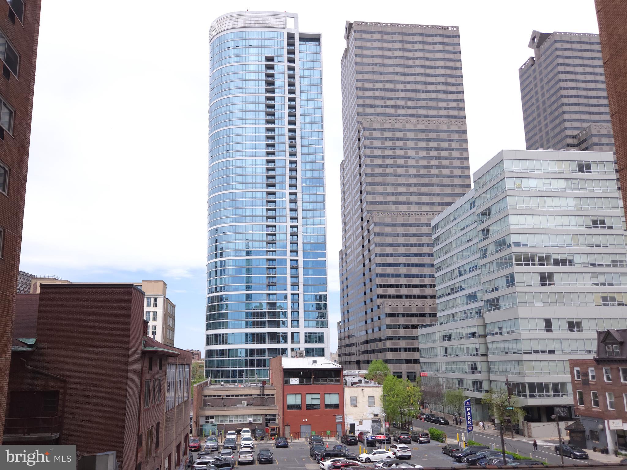 2101 CHESTNUT STREET 17 423