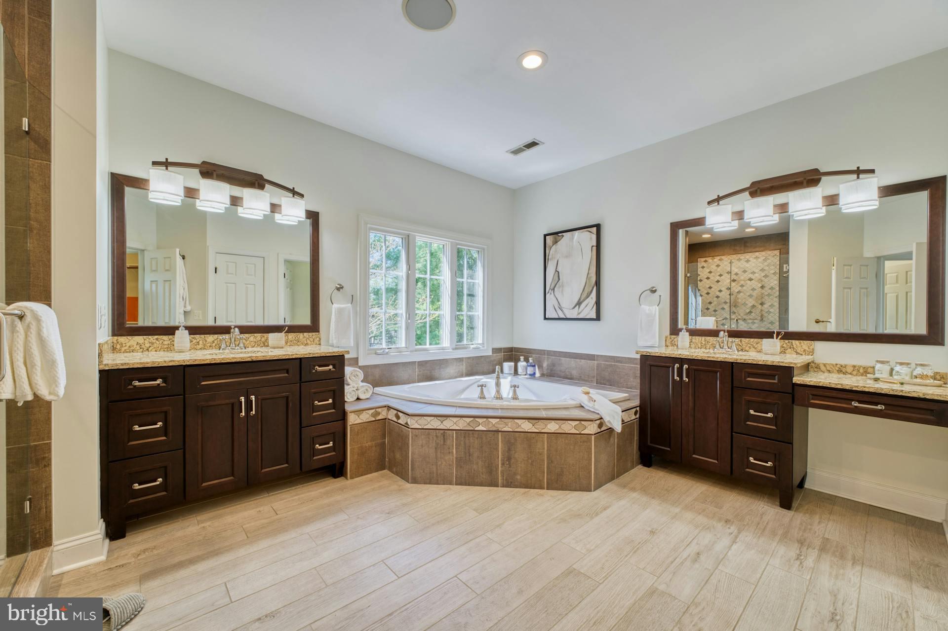 BEACON HILL - Residential