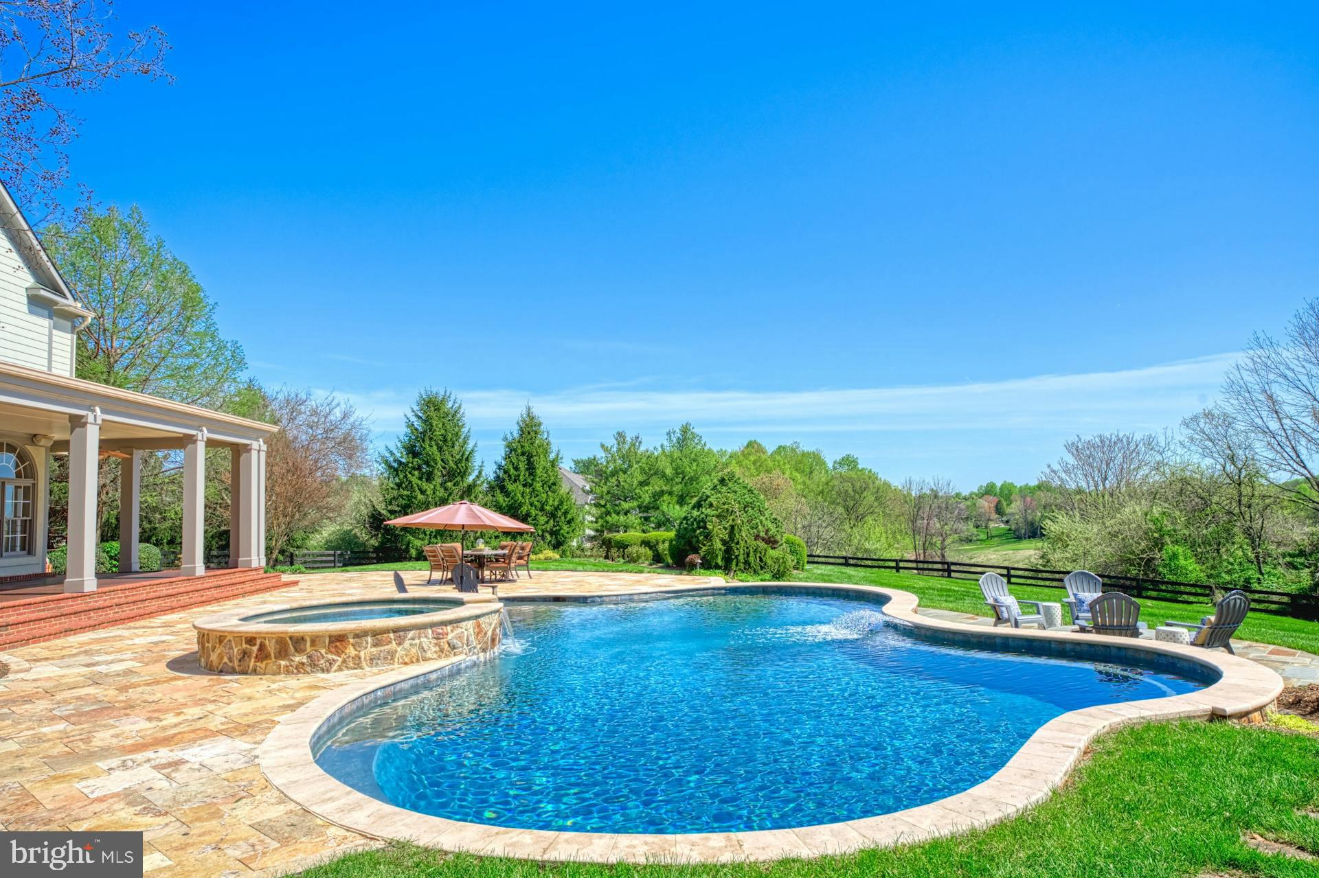 BEACON HILL - Residential