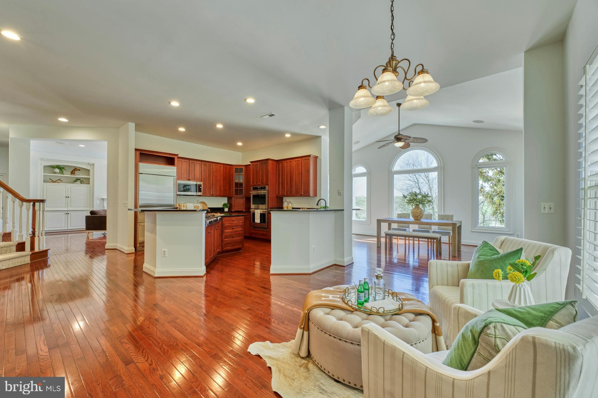 BEACON HILL - Residential