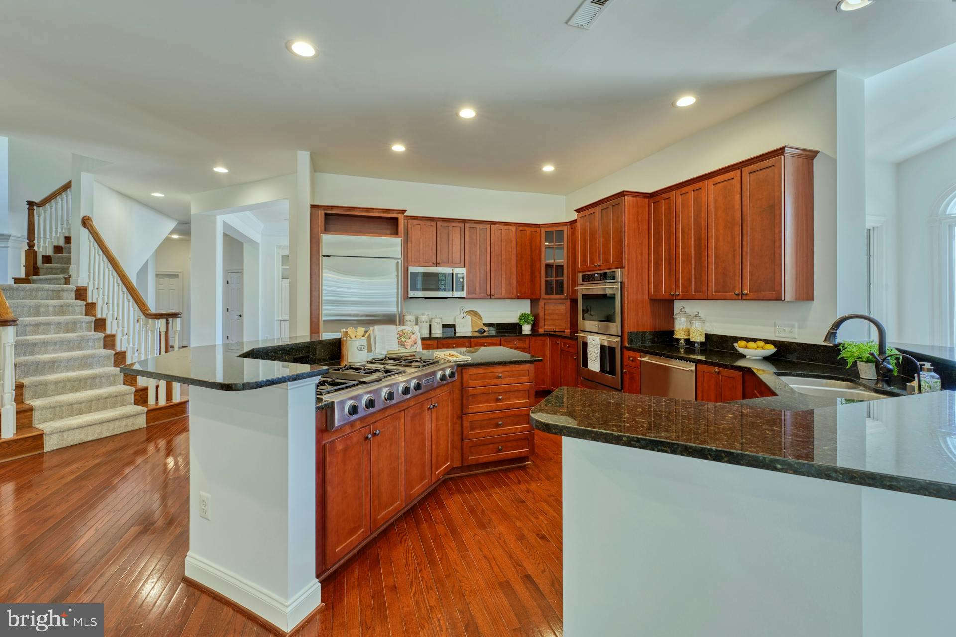 BEACON HILL - Residential