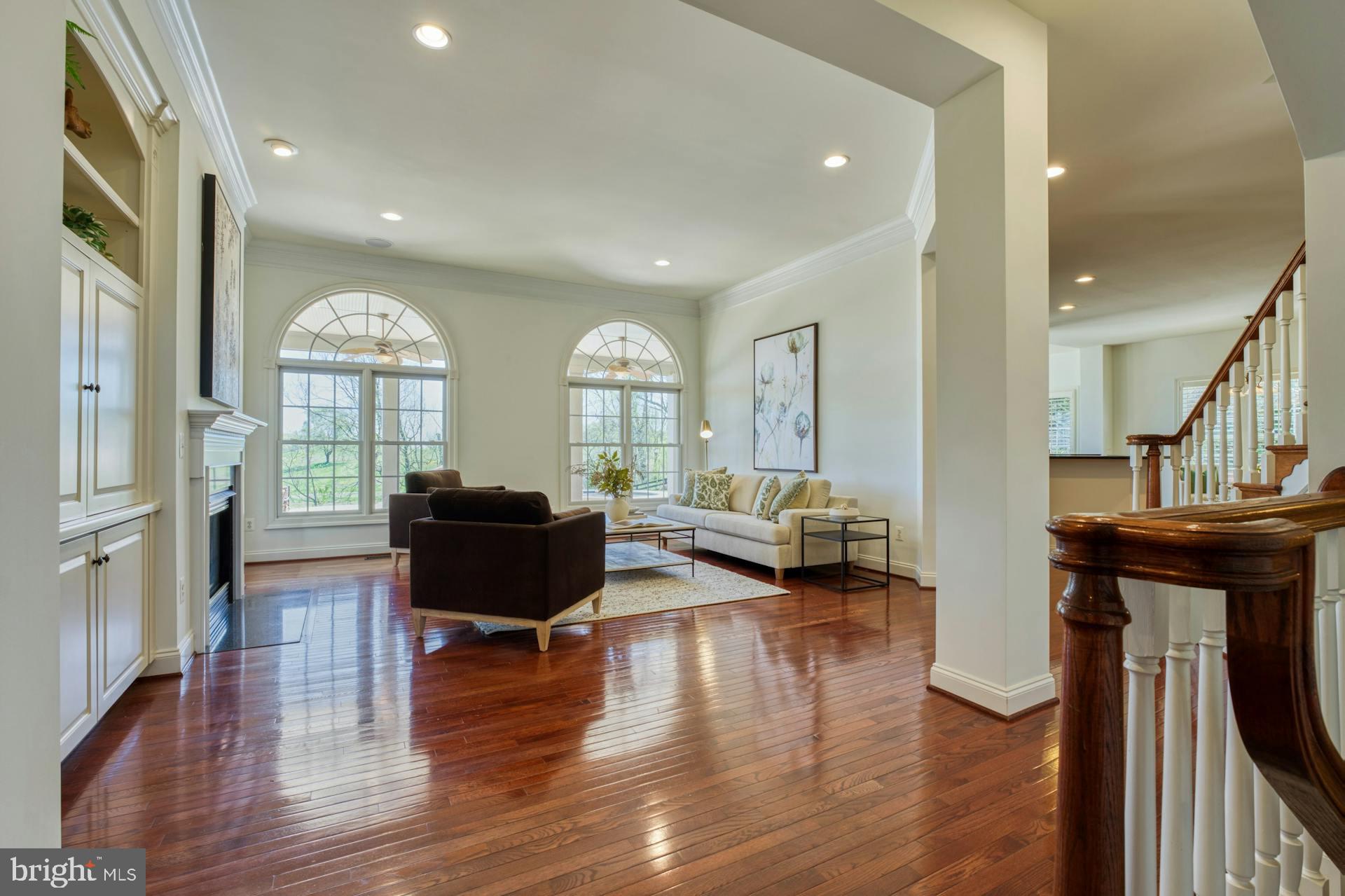 BEACON HILL - Residential