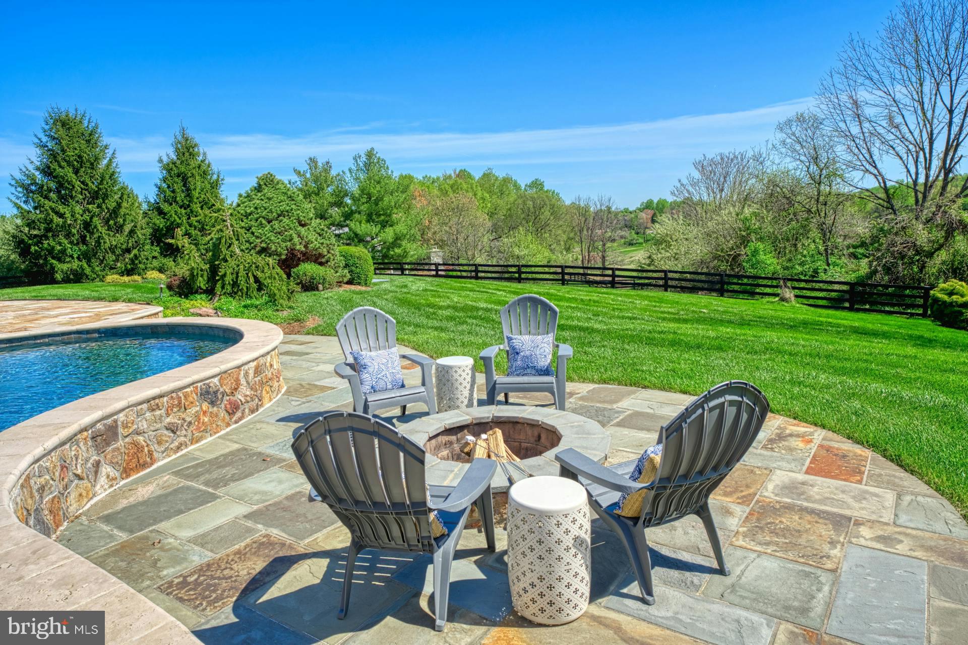 BEACON HILL - Residential