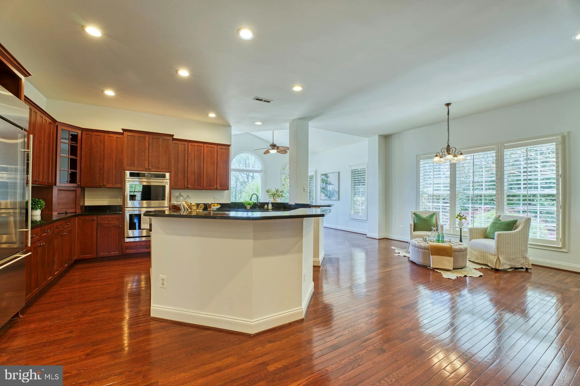 BEACON HILL - Residential