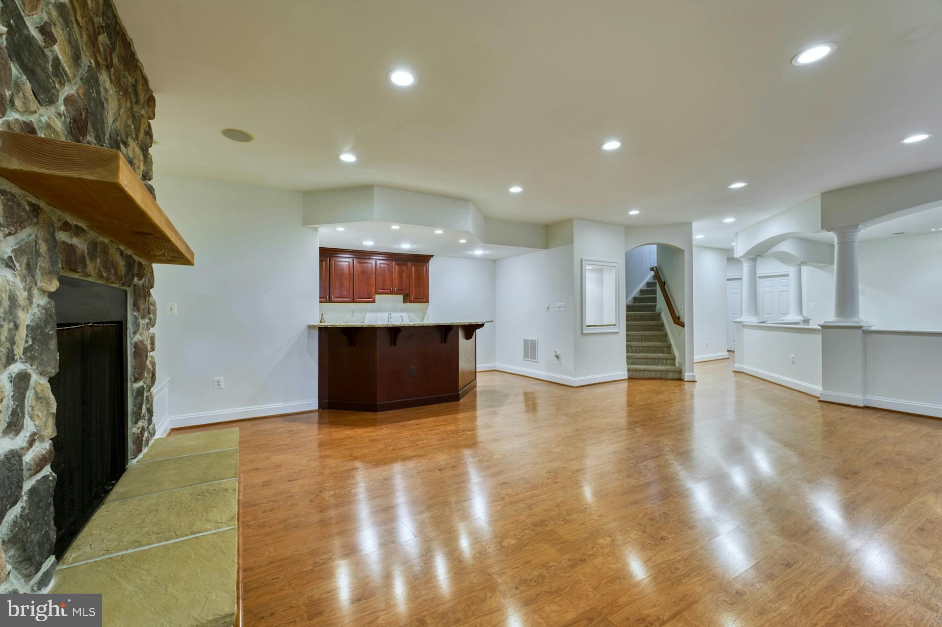 BEACON HILL - Residential