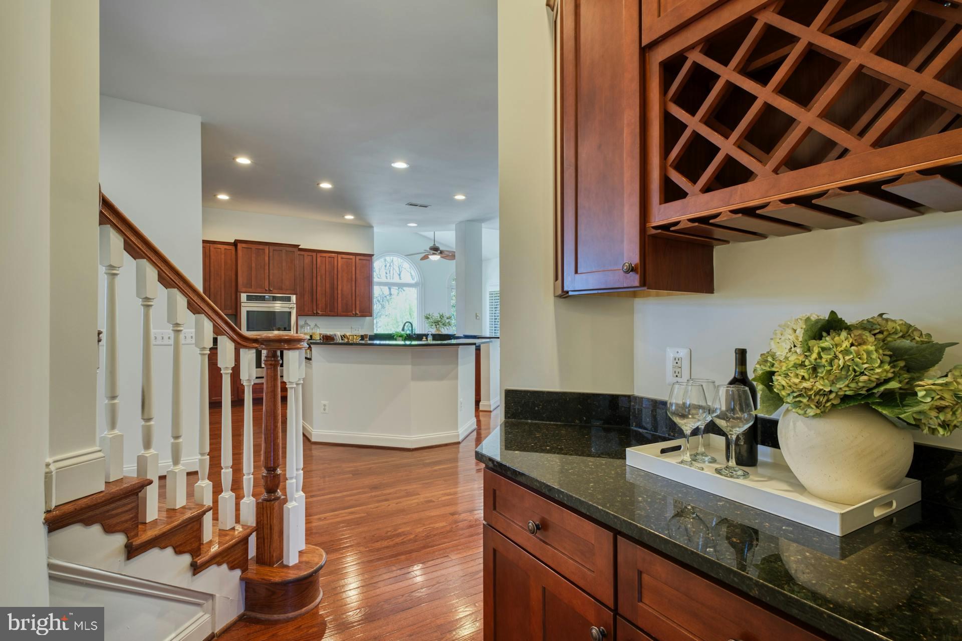 BEACON HILL - Residential