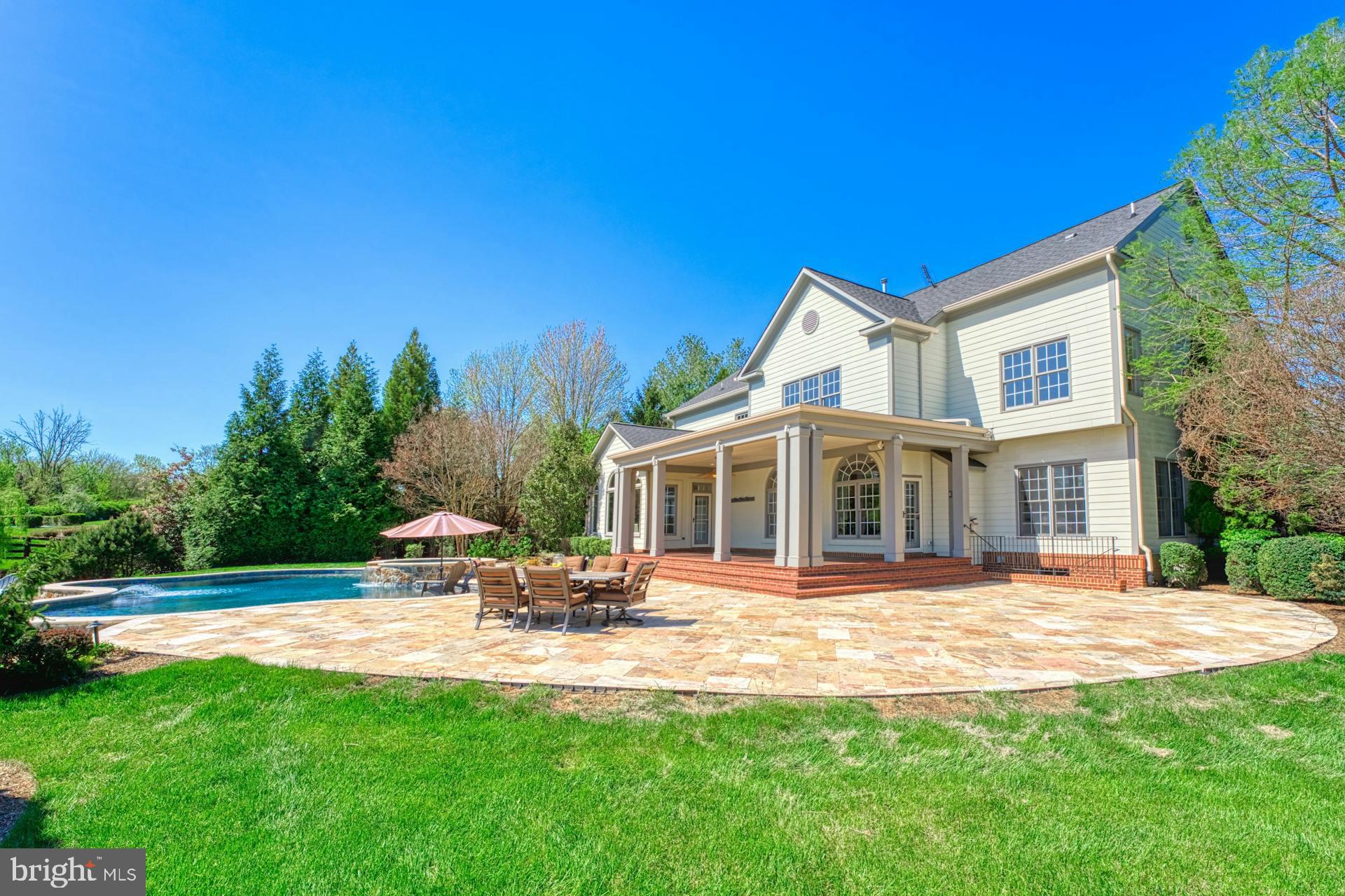 BEACON HILL - Residential