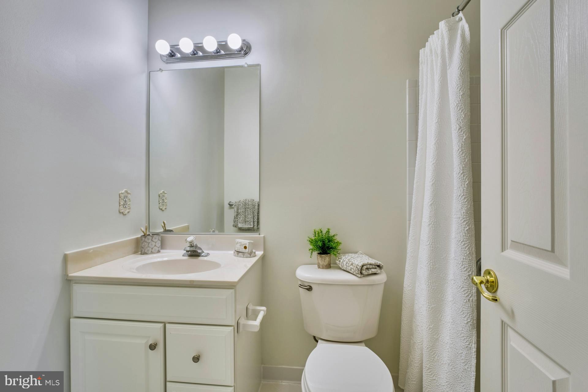 BEACON HILL - Residential