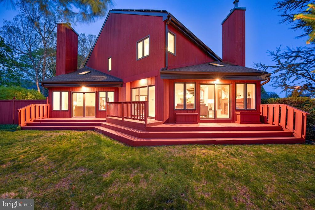 Photo of 15 Hawk Drive, PRINCETON JUNCTION, NJ 08550 (MLS # NJME2075530)