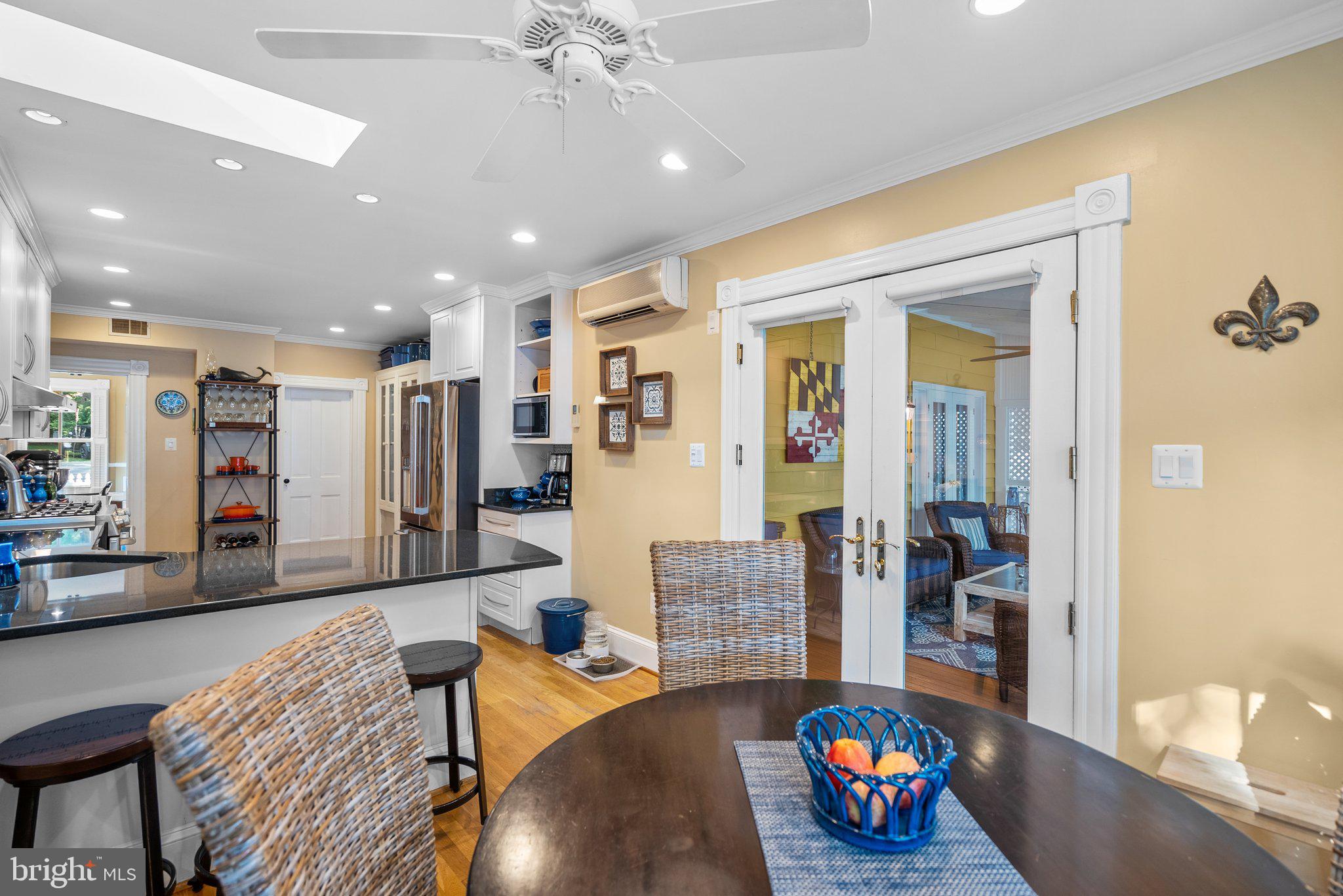 KENSINGTON - Residential