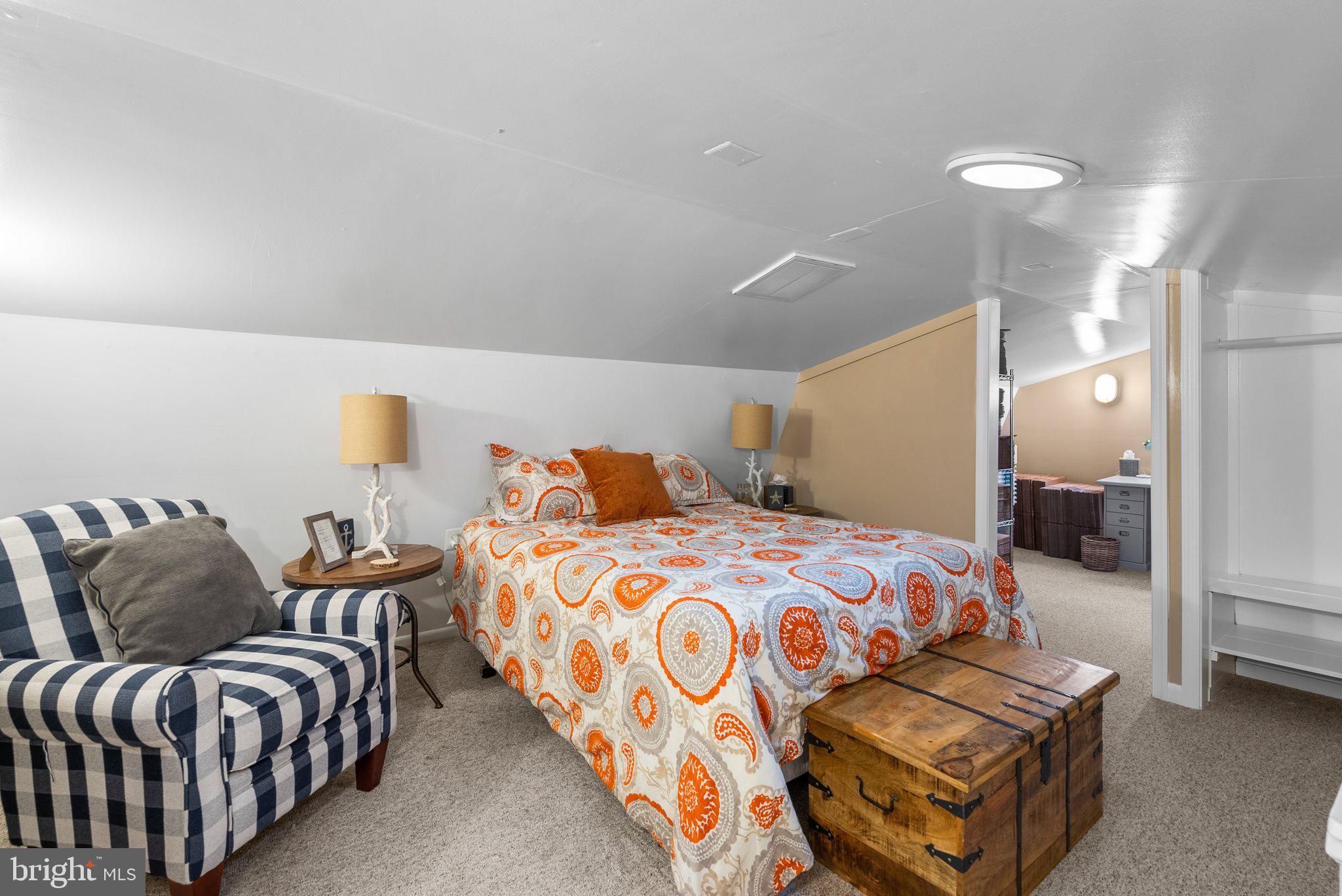 KENSINGTON - Residential