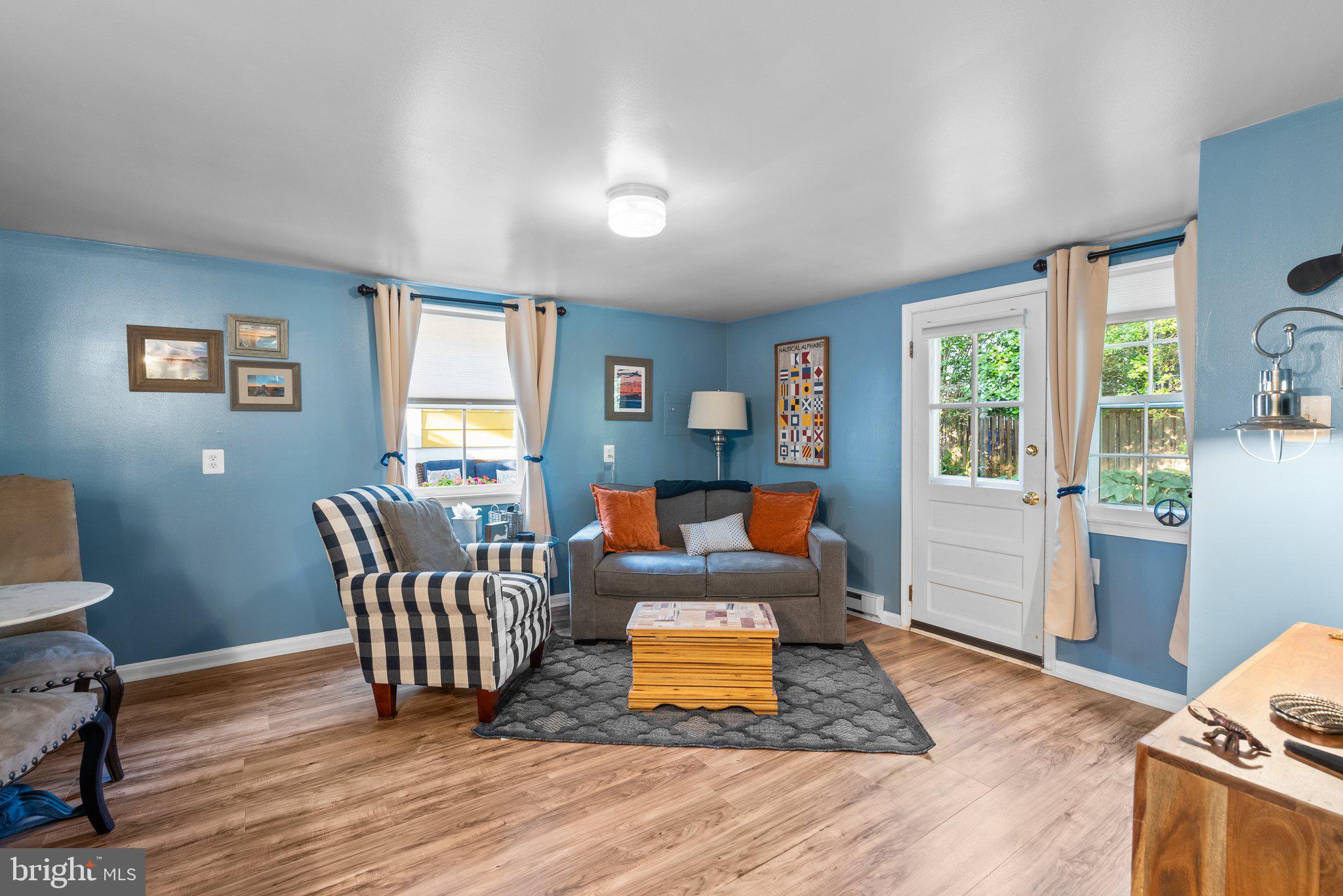 KENSINGTON - Residential