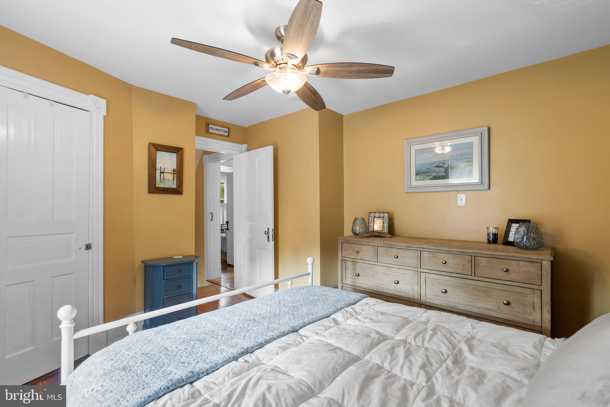 KENSINGTON - Residential