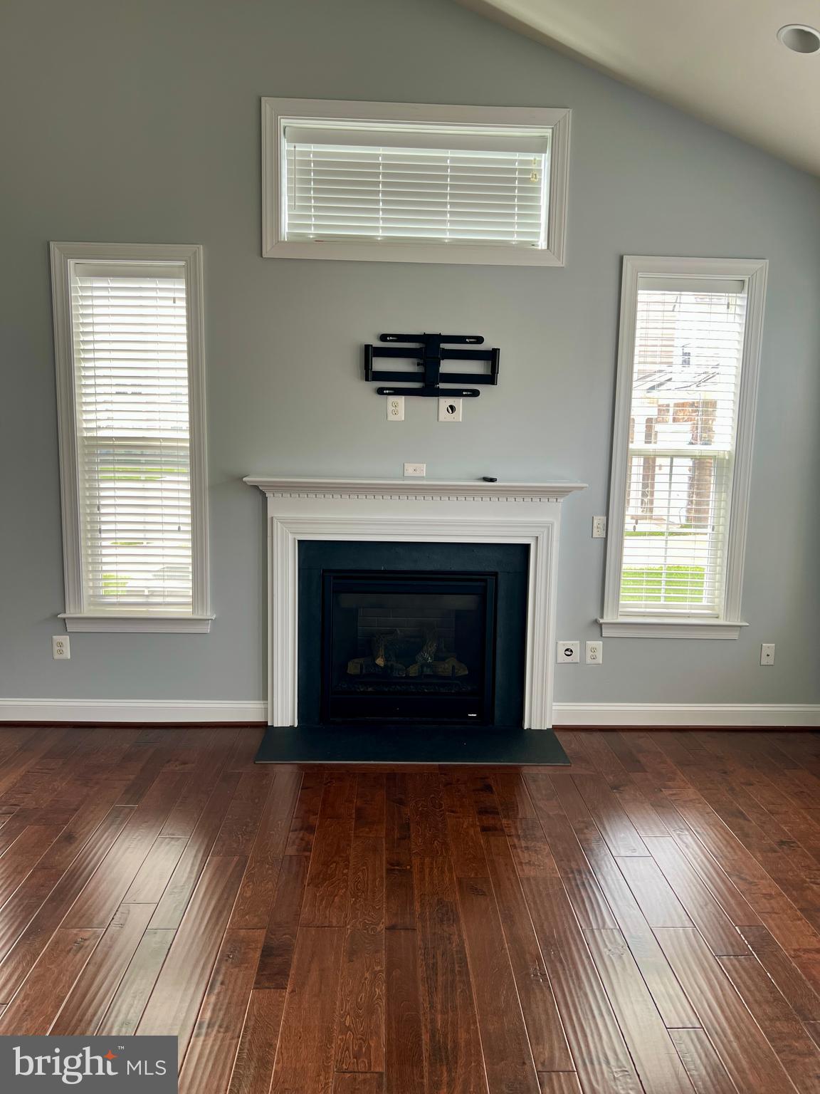 ROSEWOOD VILLAGE - Residential Lease