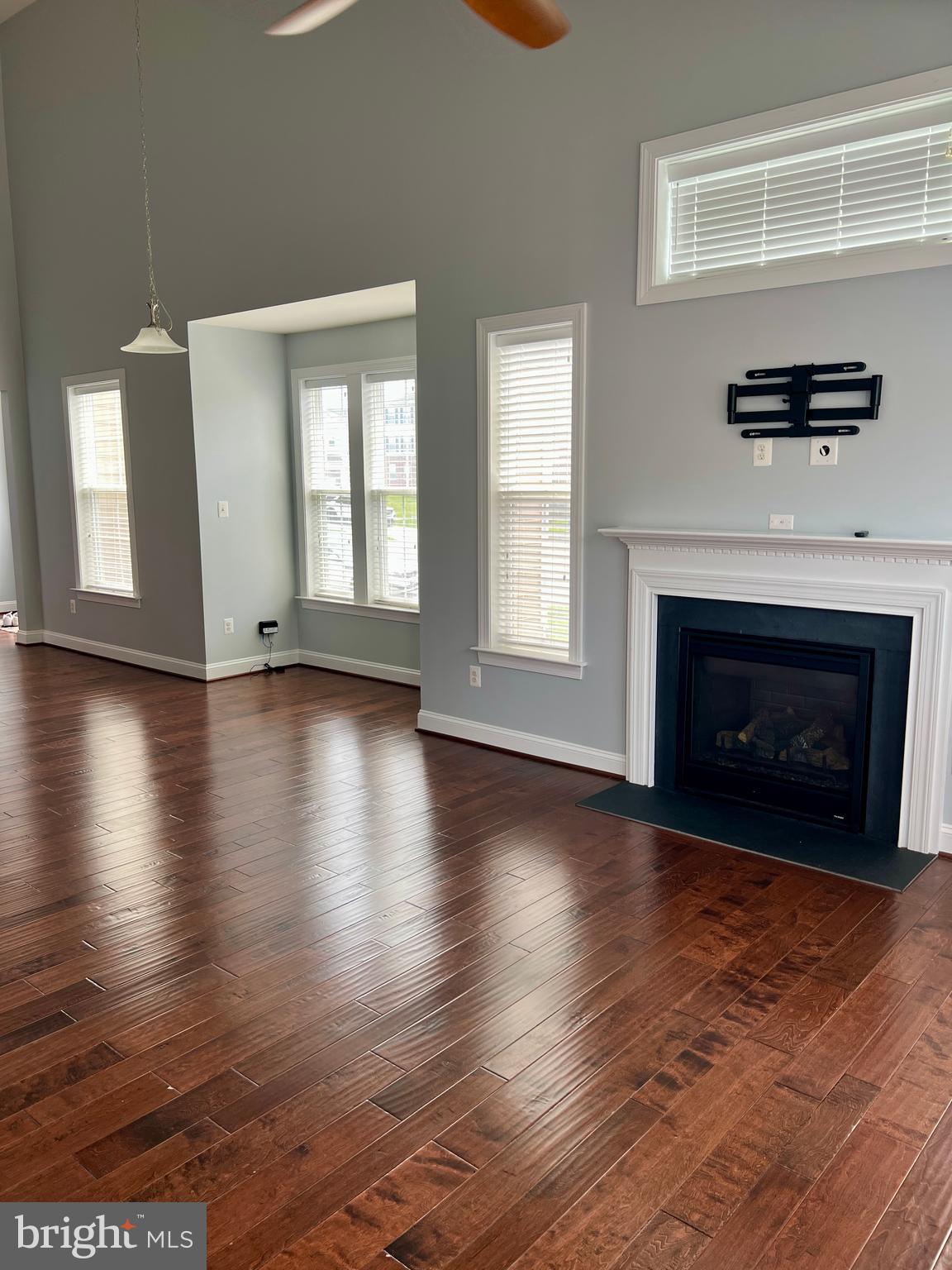 ROSEWOOD VILLAGE - Residential Lease