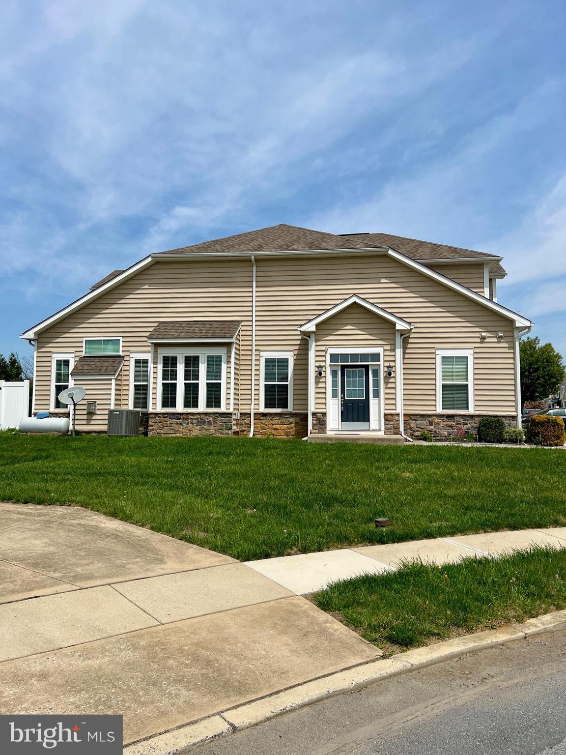 ROSEWOOD VILLAGE - Residential Lease