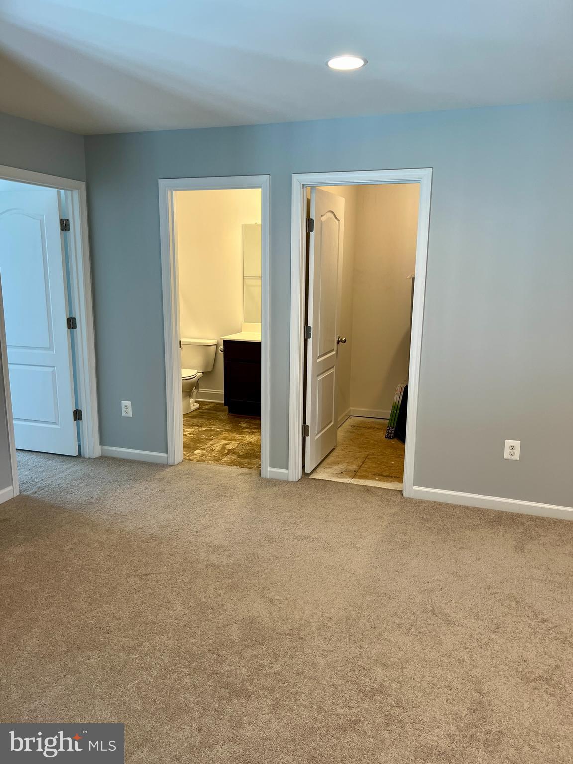 ROSEWOOD VILLAGE - Residential Lease