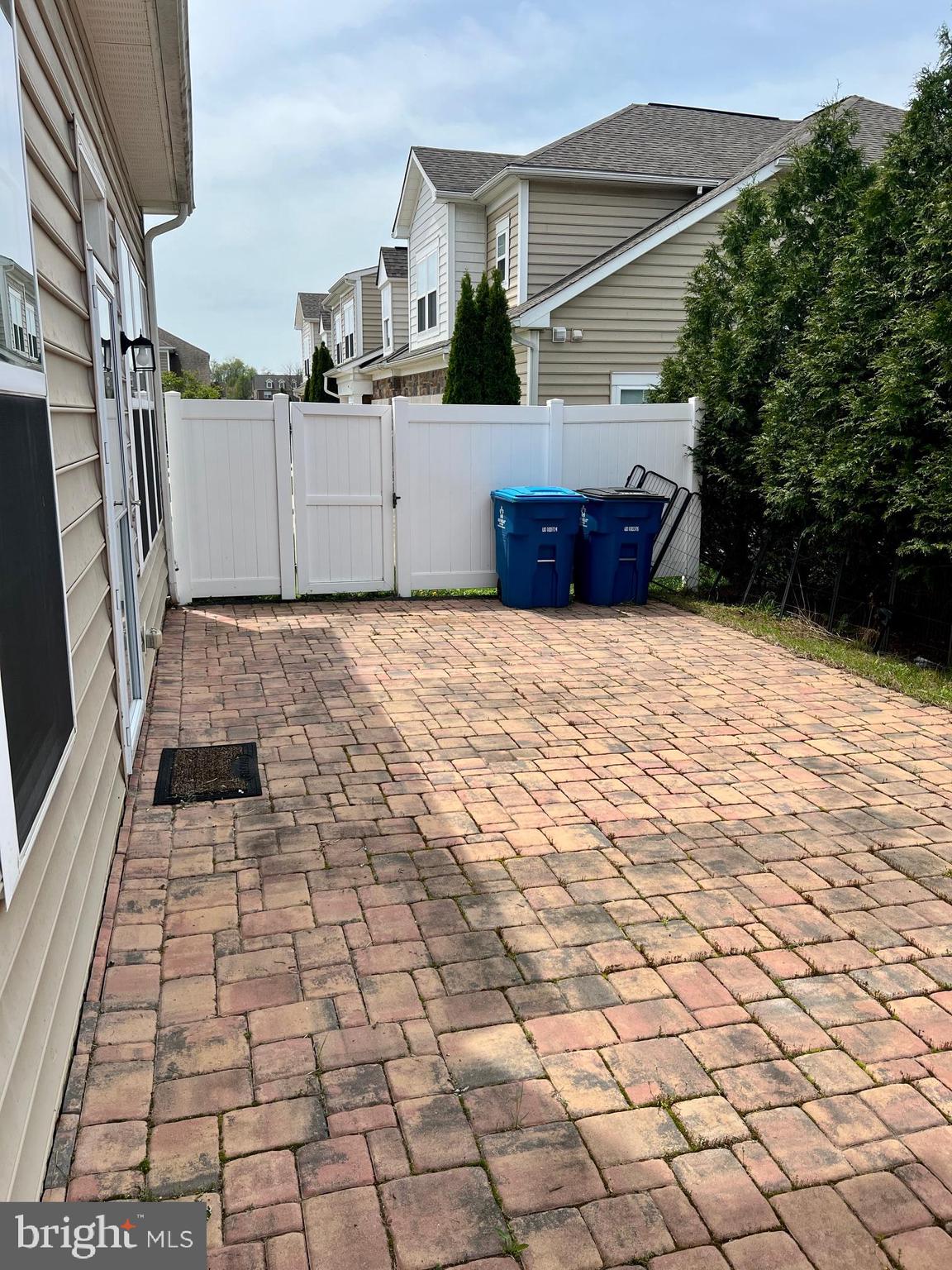 ROSEWOOD VILLAGE - Residential Lease