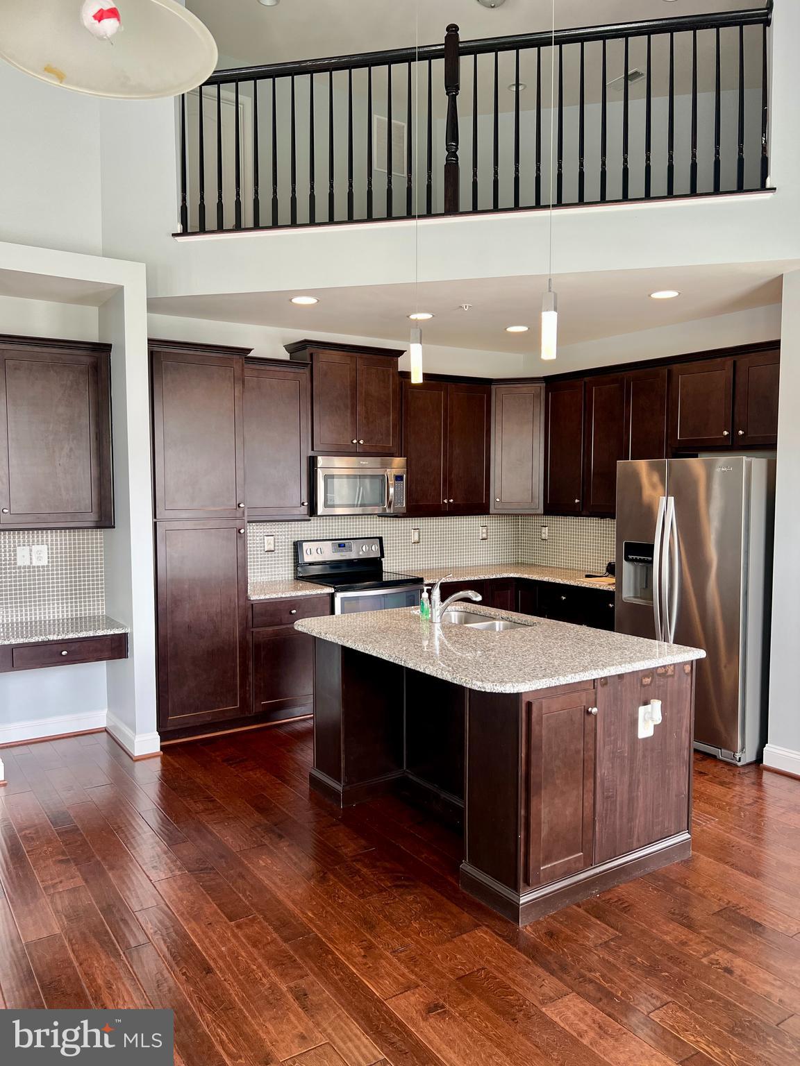 ROSEWOOD VILLAGE - Residential Lease