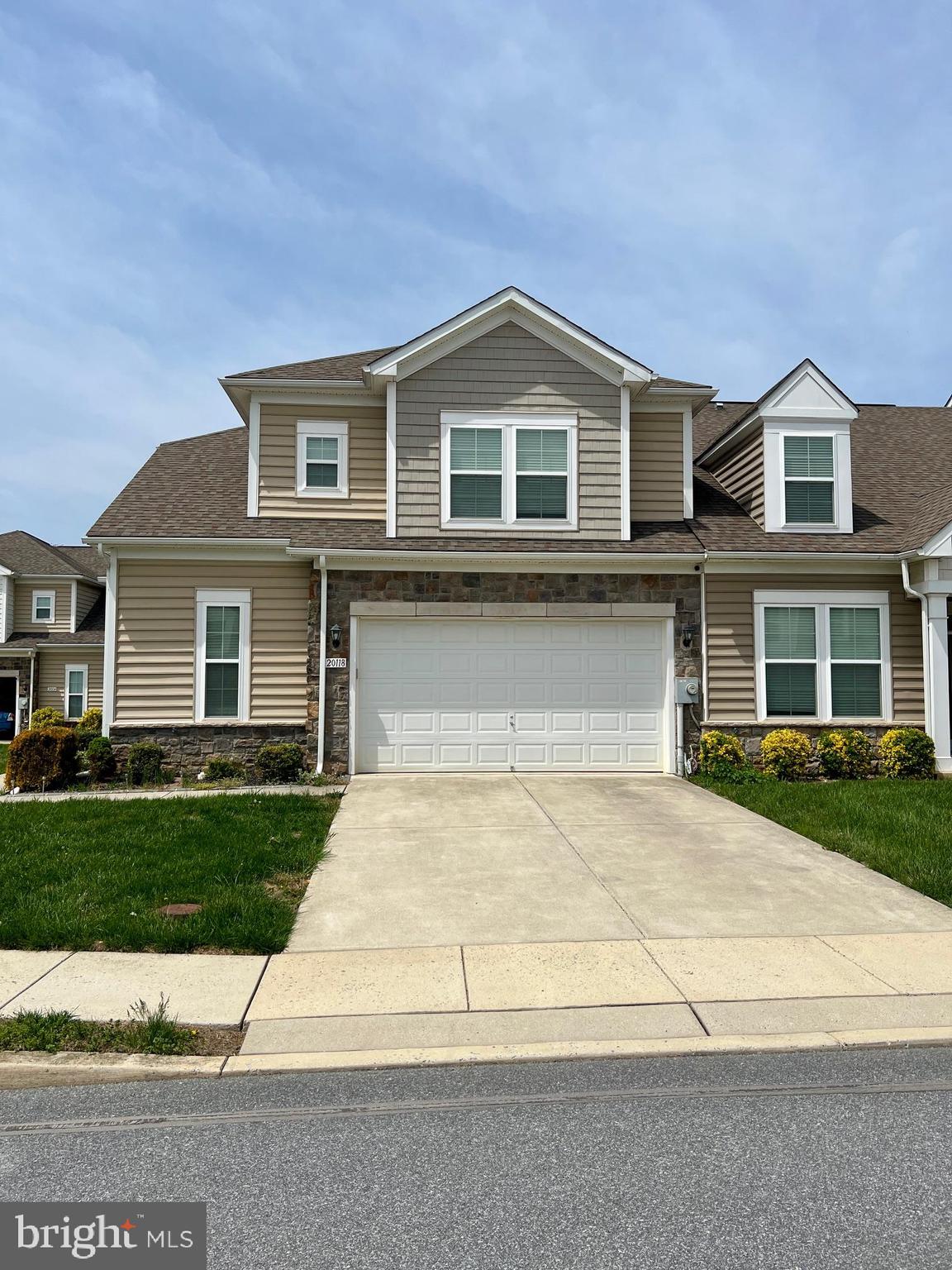 ROSEWOOD VILLAGE - Residential Lease