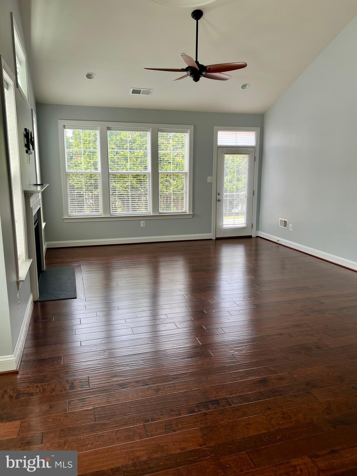 ROSEWOOD VILLAGE - Residential Lease