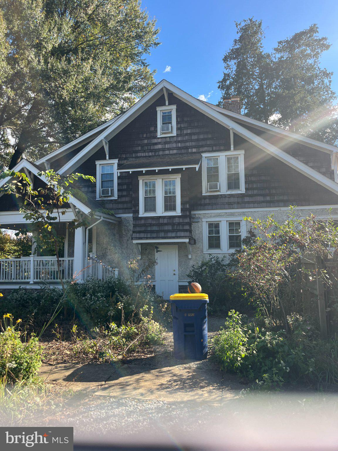 252 S COLLEGE AVENUE
