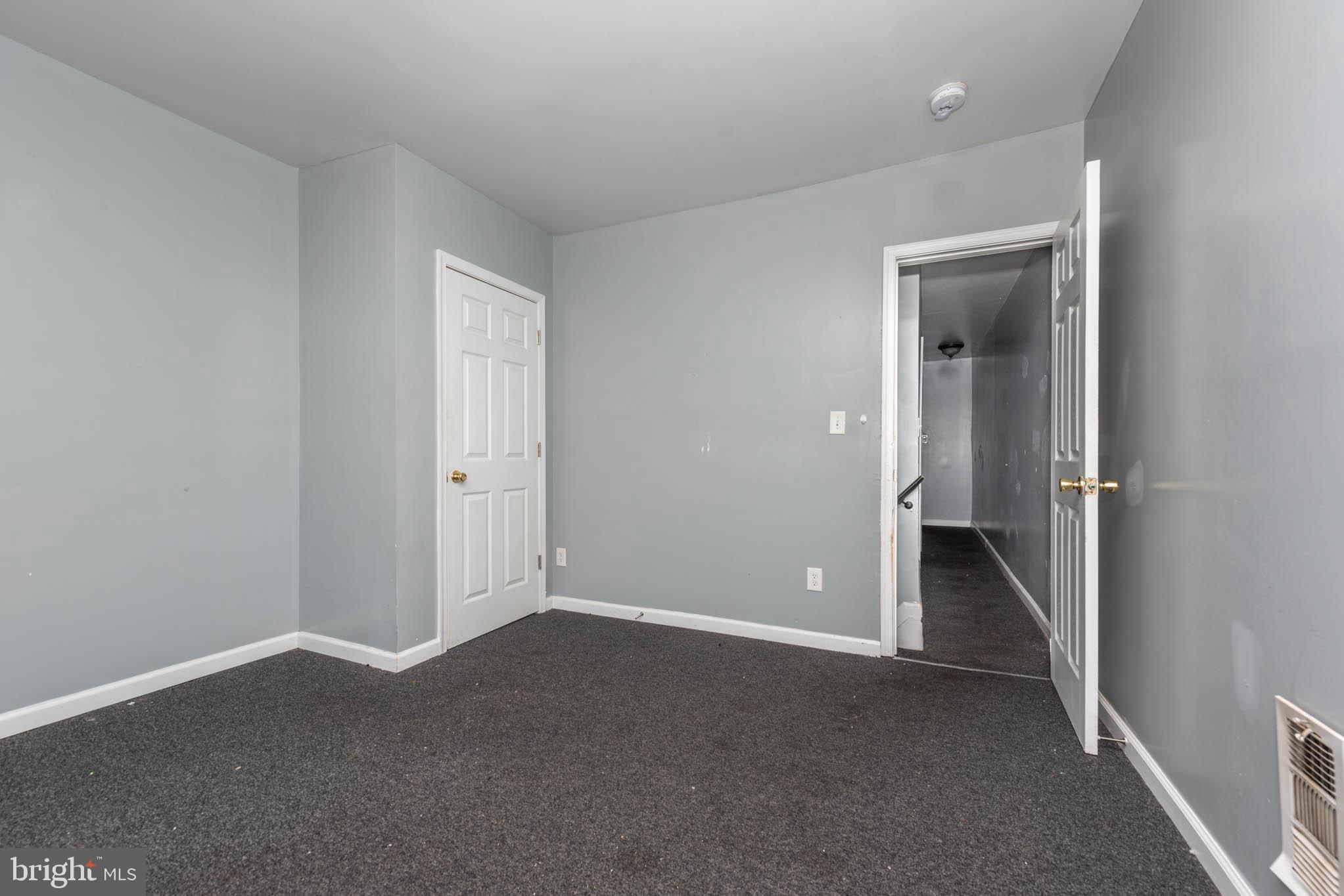 MILL HILL - Residential