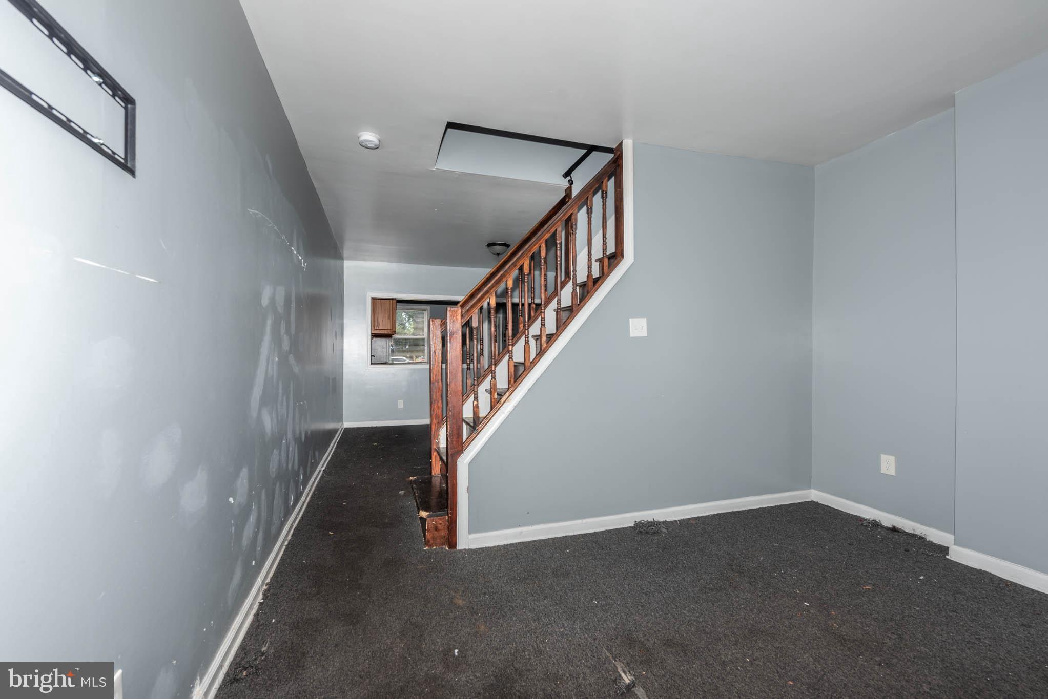 MILL HILL - Residential