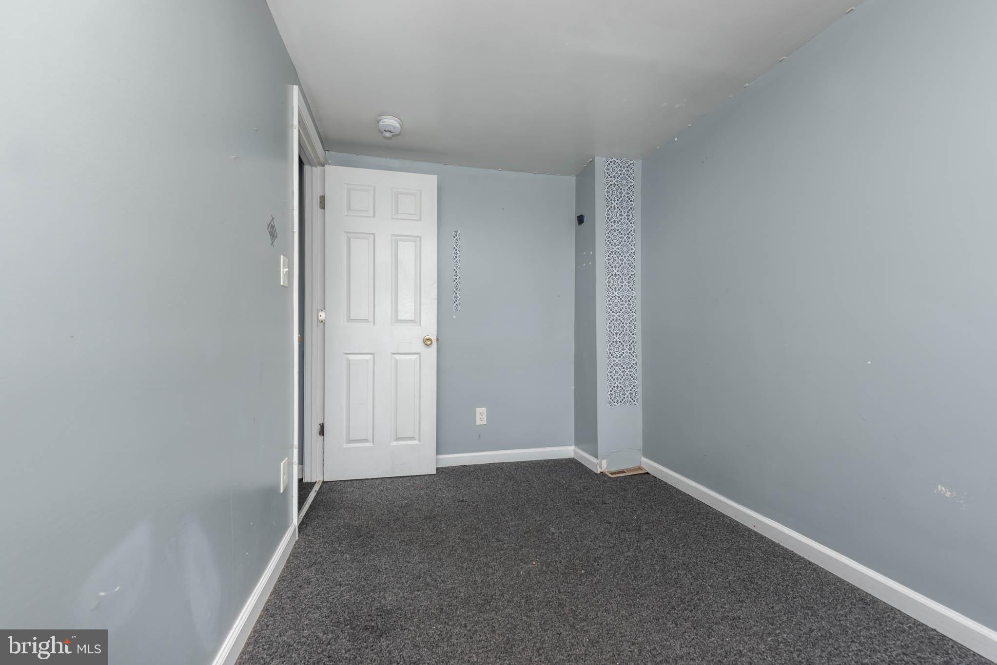 MILL HILL - Residential