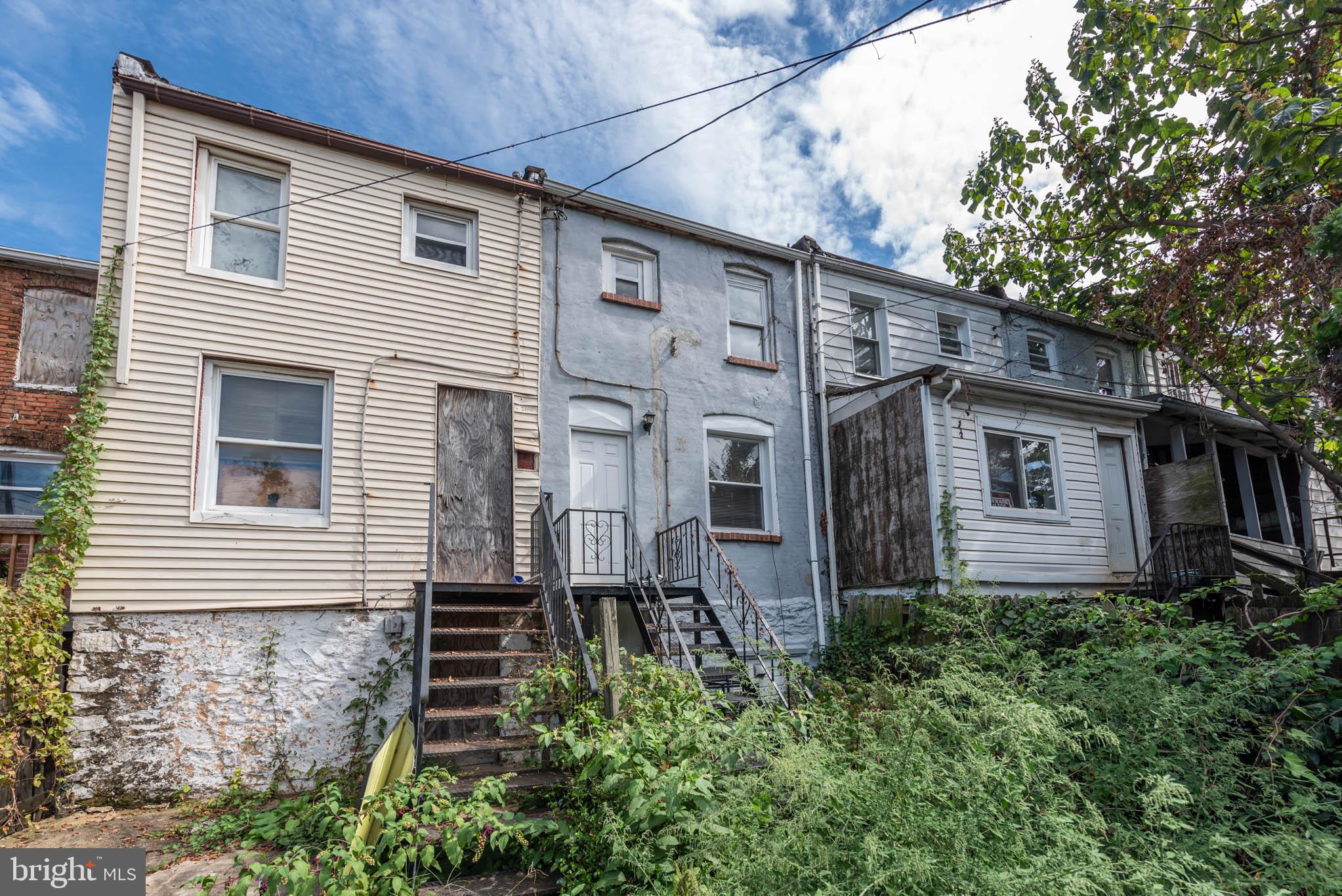 MILL HILL - Residential