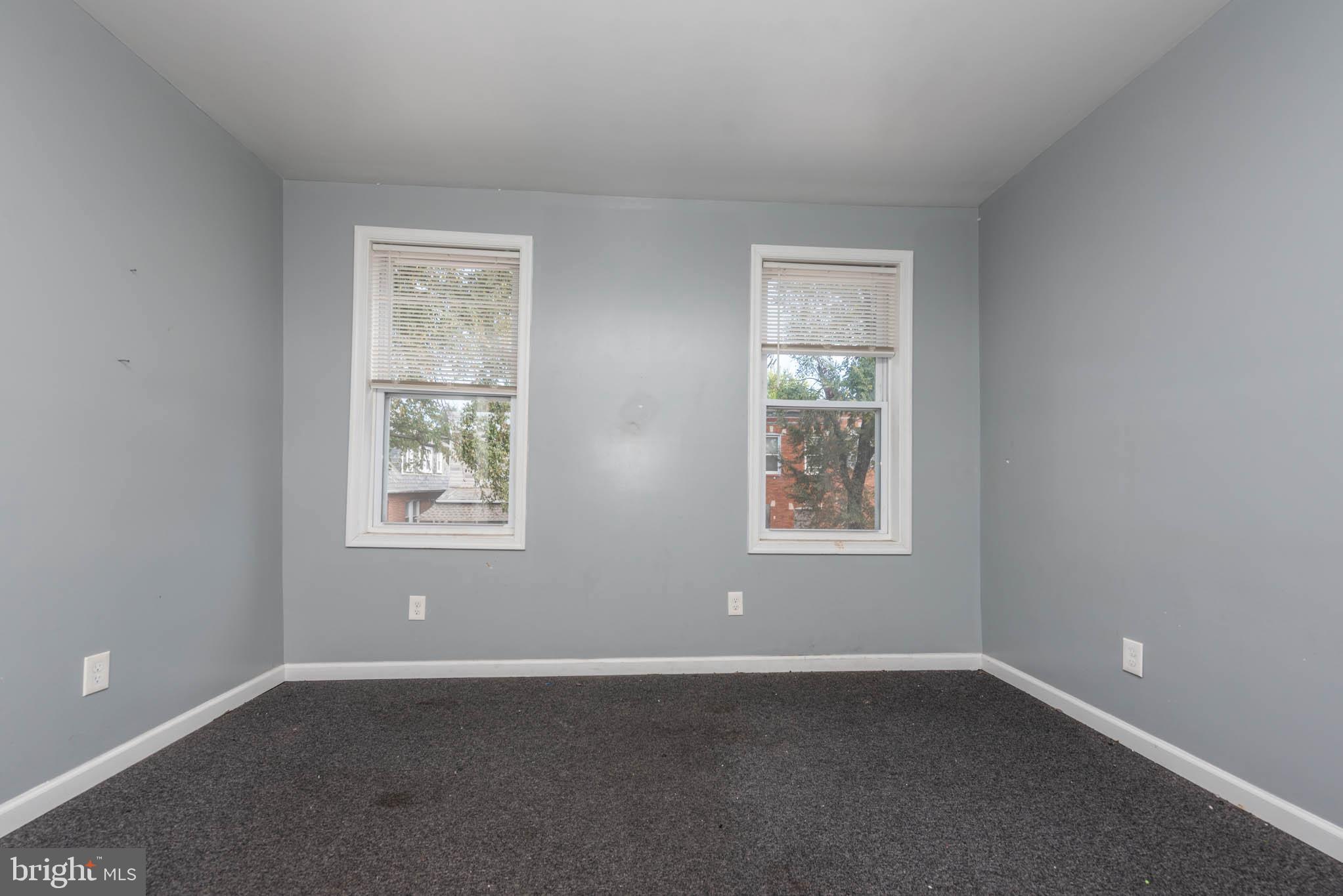 MILL HILL - Residential