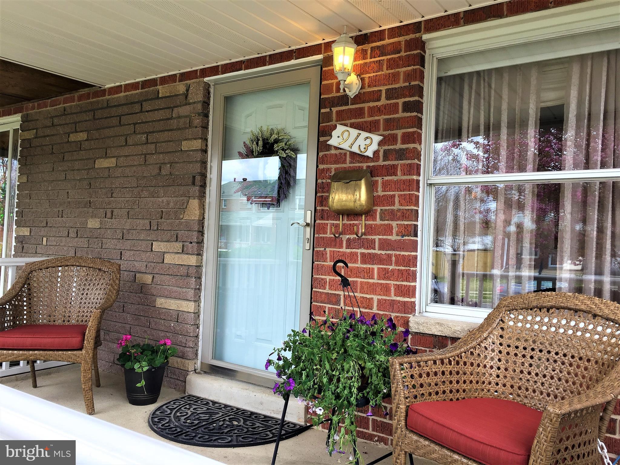 FOX RIDGE MANOR - Residential