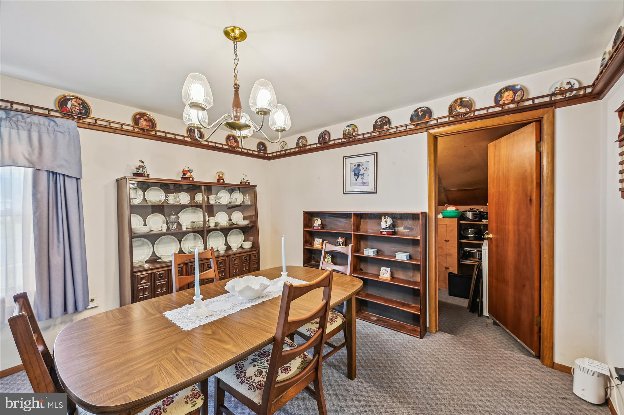 SUBURBIA - Residential