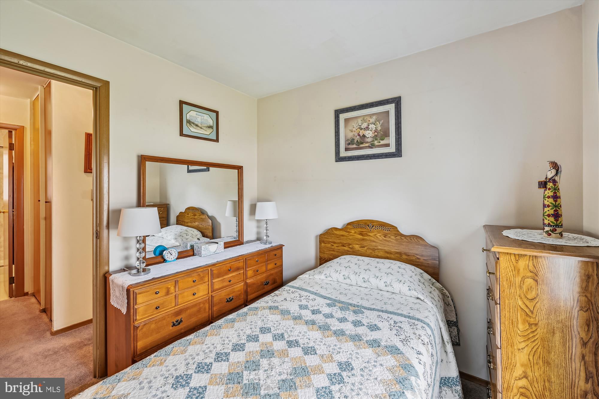 SUBURBIA - Residential