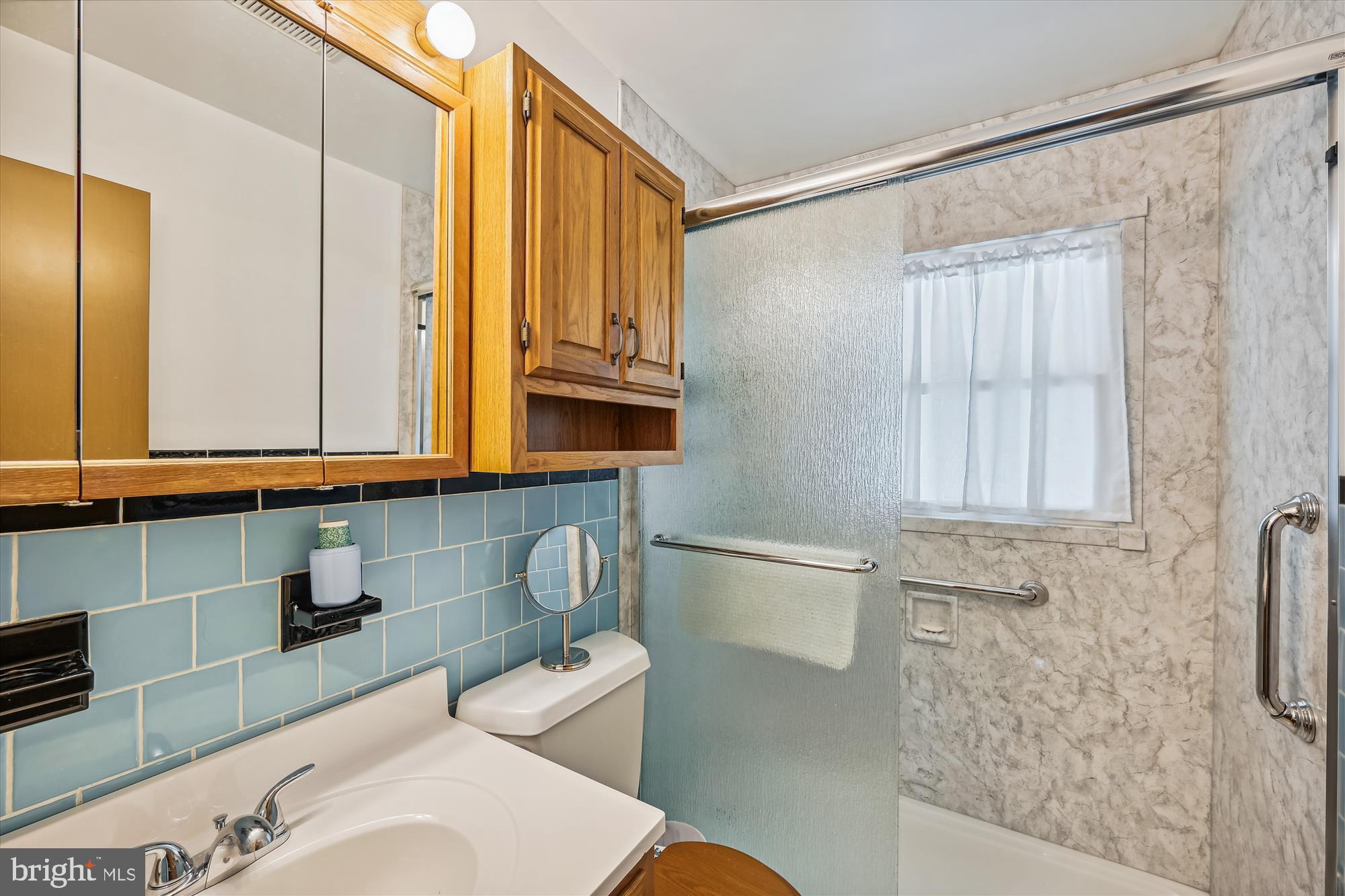 SUBURBIA - Residential