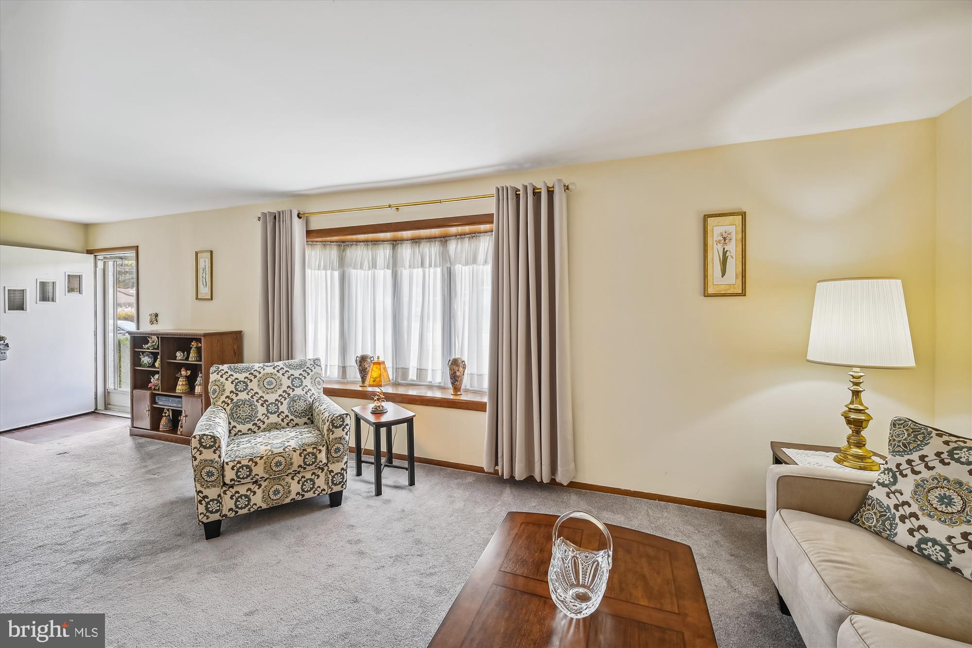 SUBURBIA - Residential