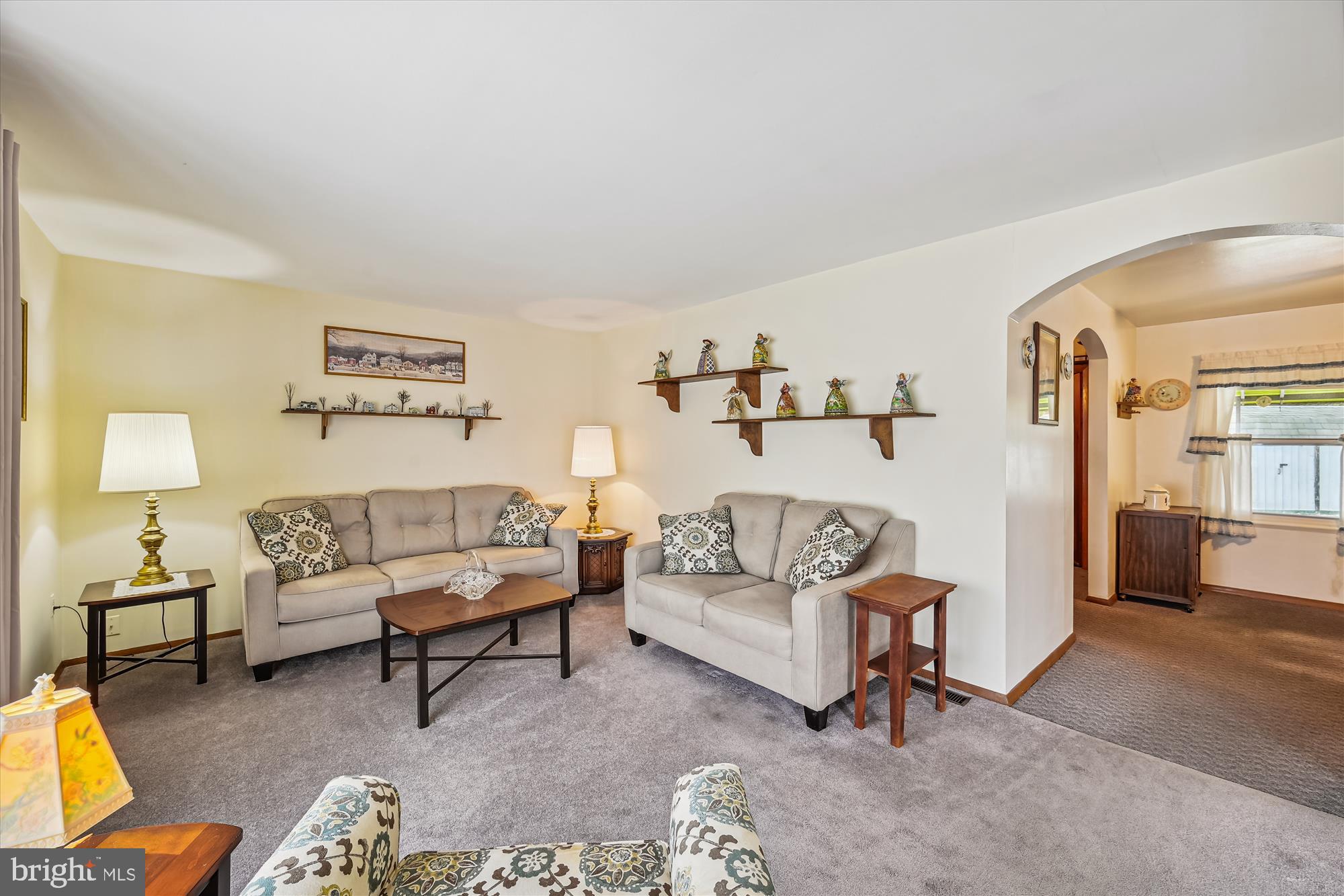 SUBURBIA - Residential