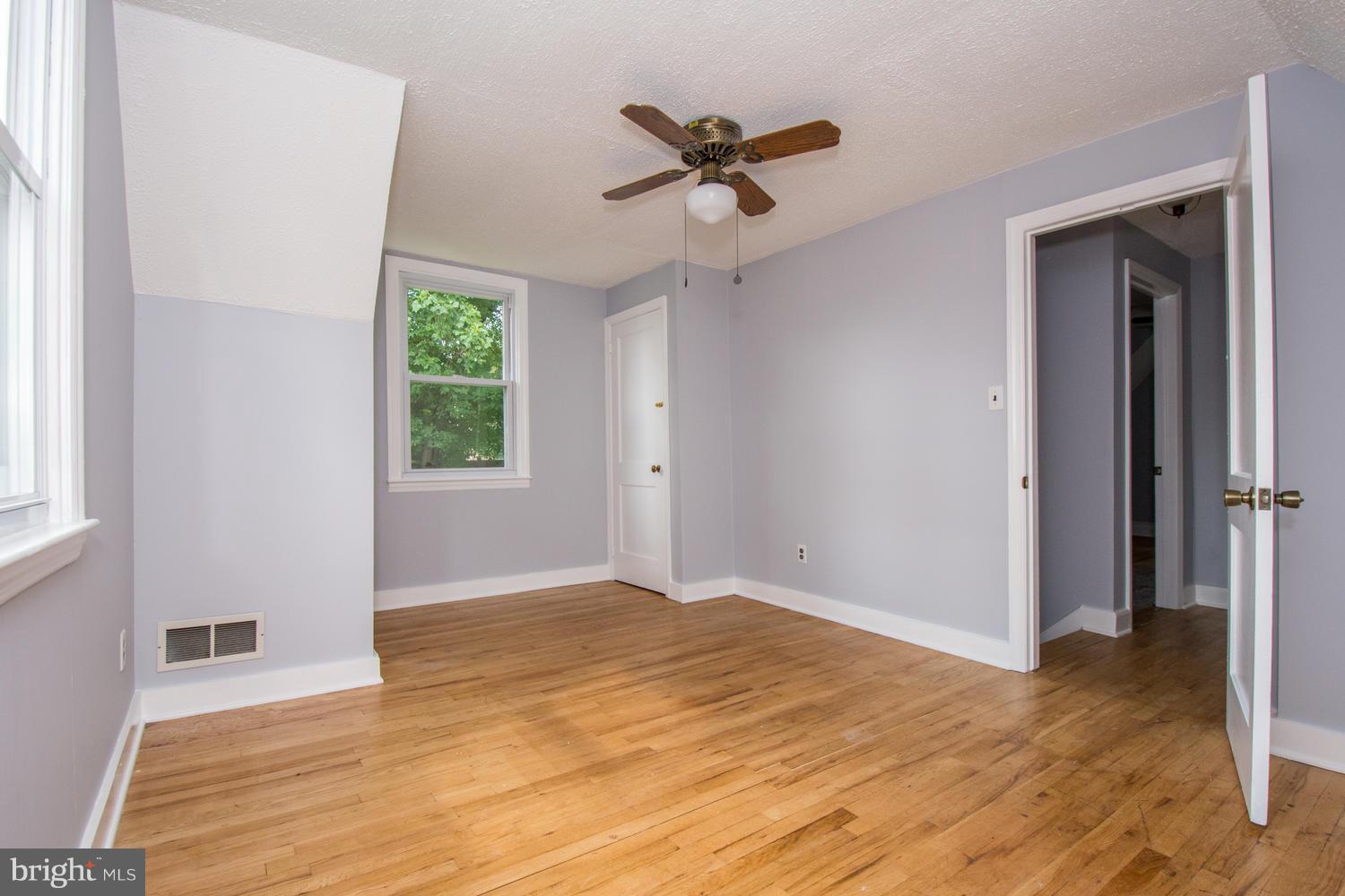 HILLENDALE PARK - Residential